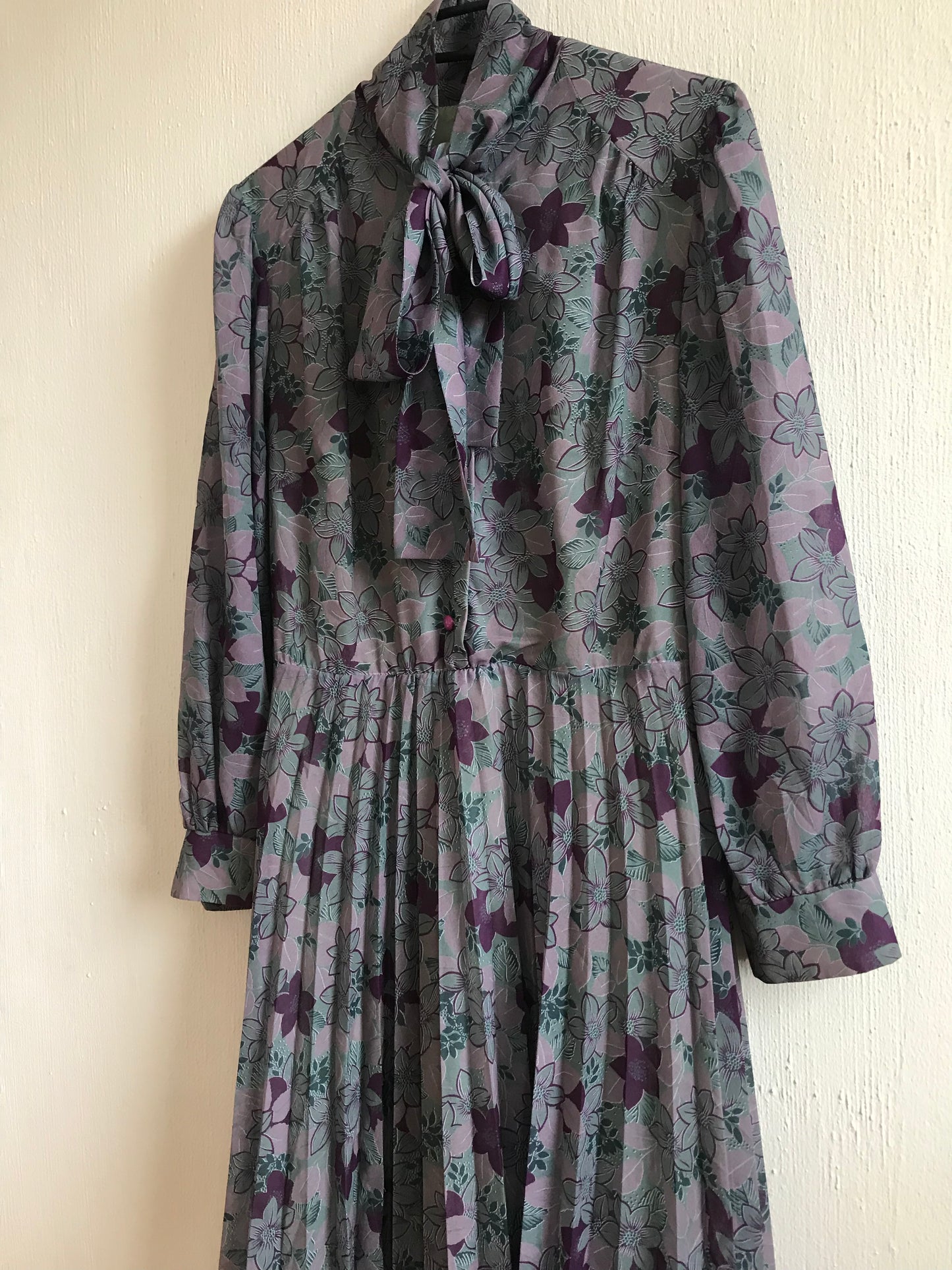 Vintage pleated dress