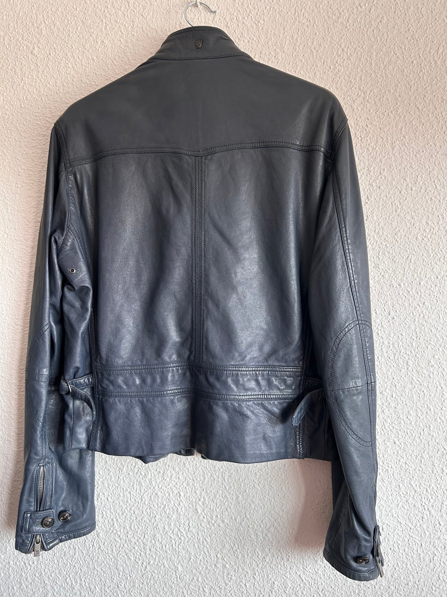 Massimo Dutti Leather jacket (Men-M)