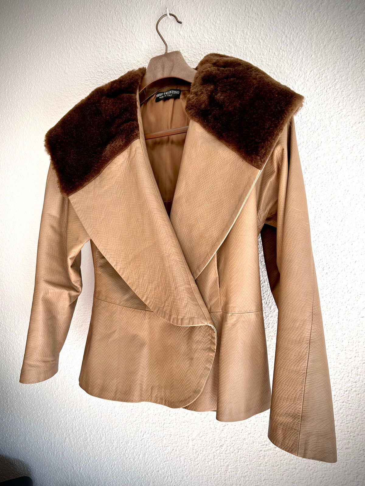 Mario Valentino leather jacket ( L)