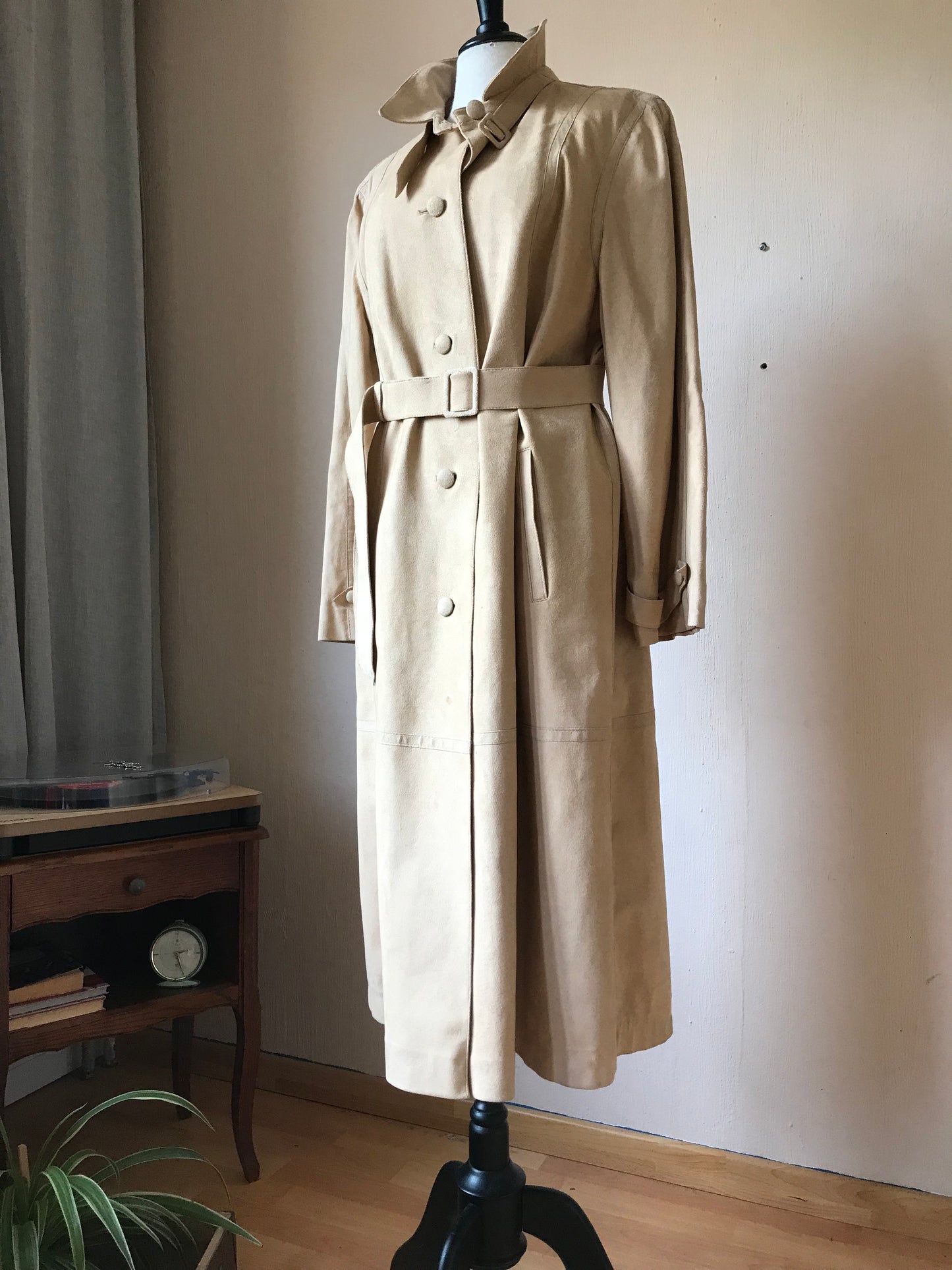 Suede look maxi vintage trenchcoat