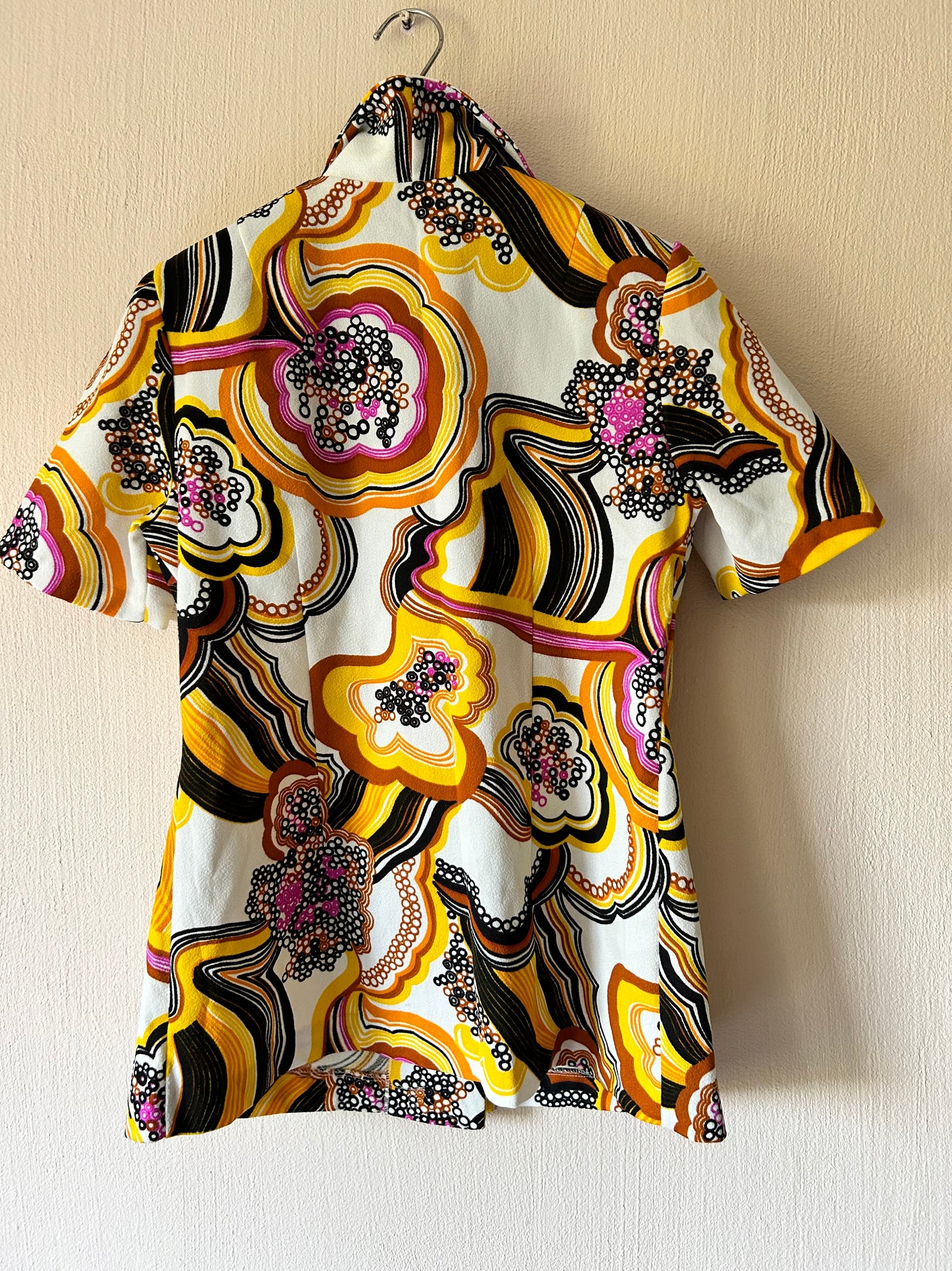 70s retro print shirt