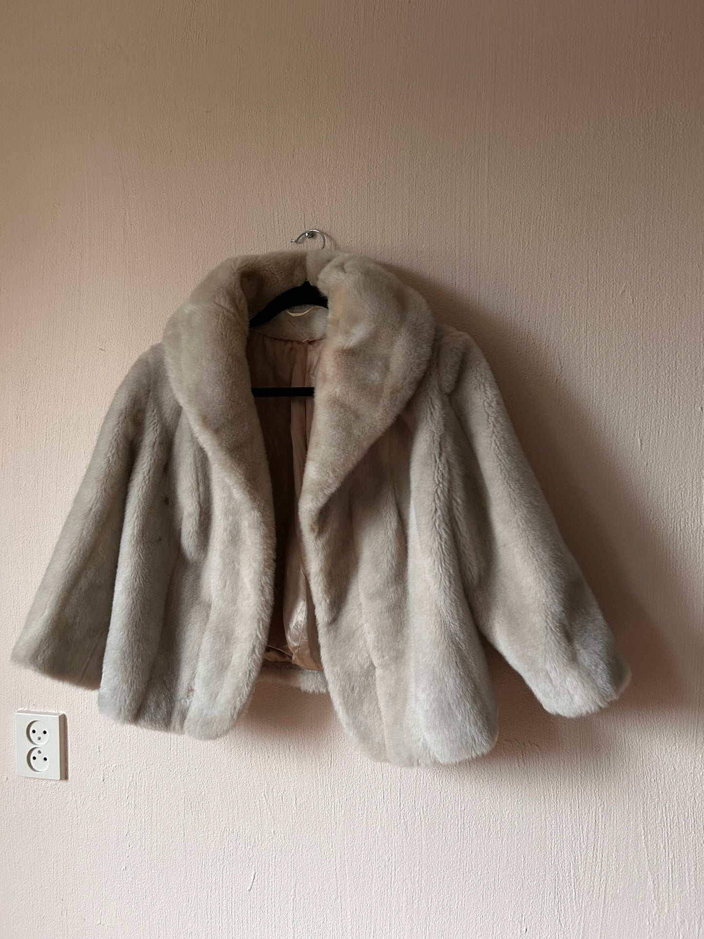 Vintage faux fur crop coat