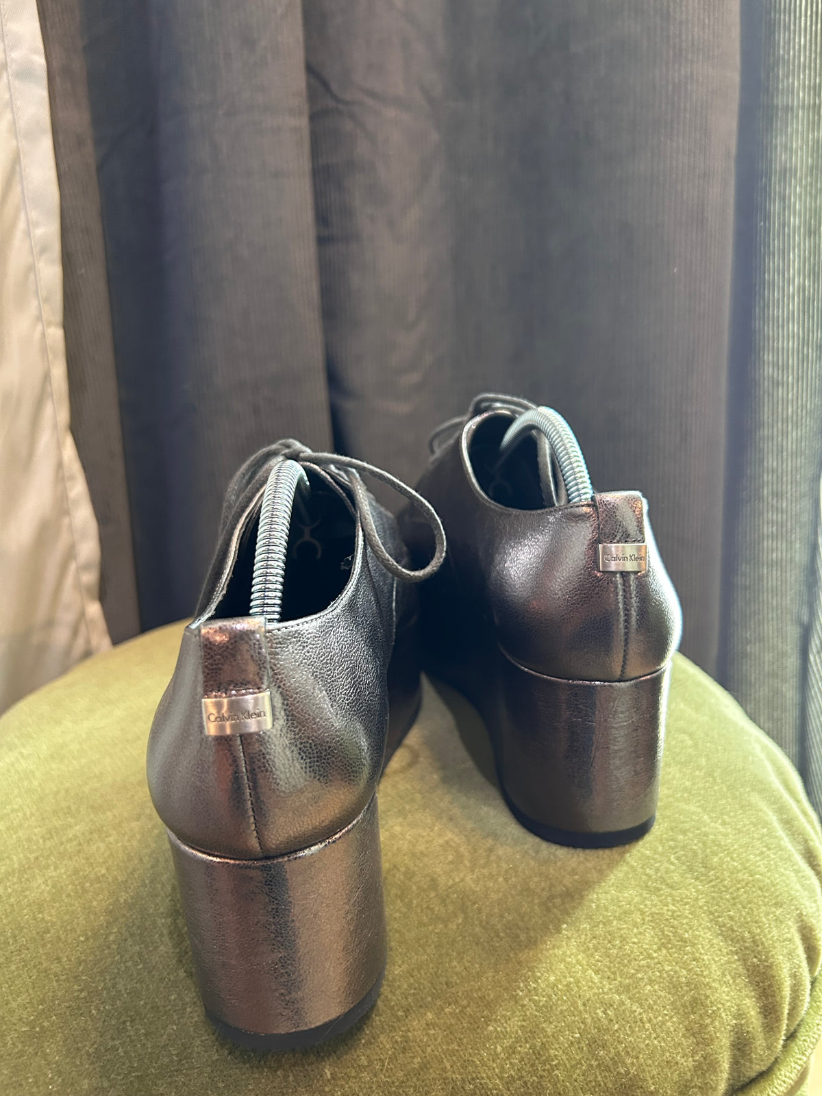 ⁠Calvin Klein Metallic Pewter / Silver Platform Oxford Derby Shoes⁠ 39