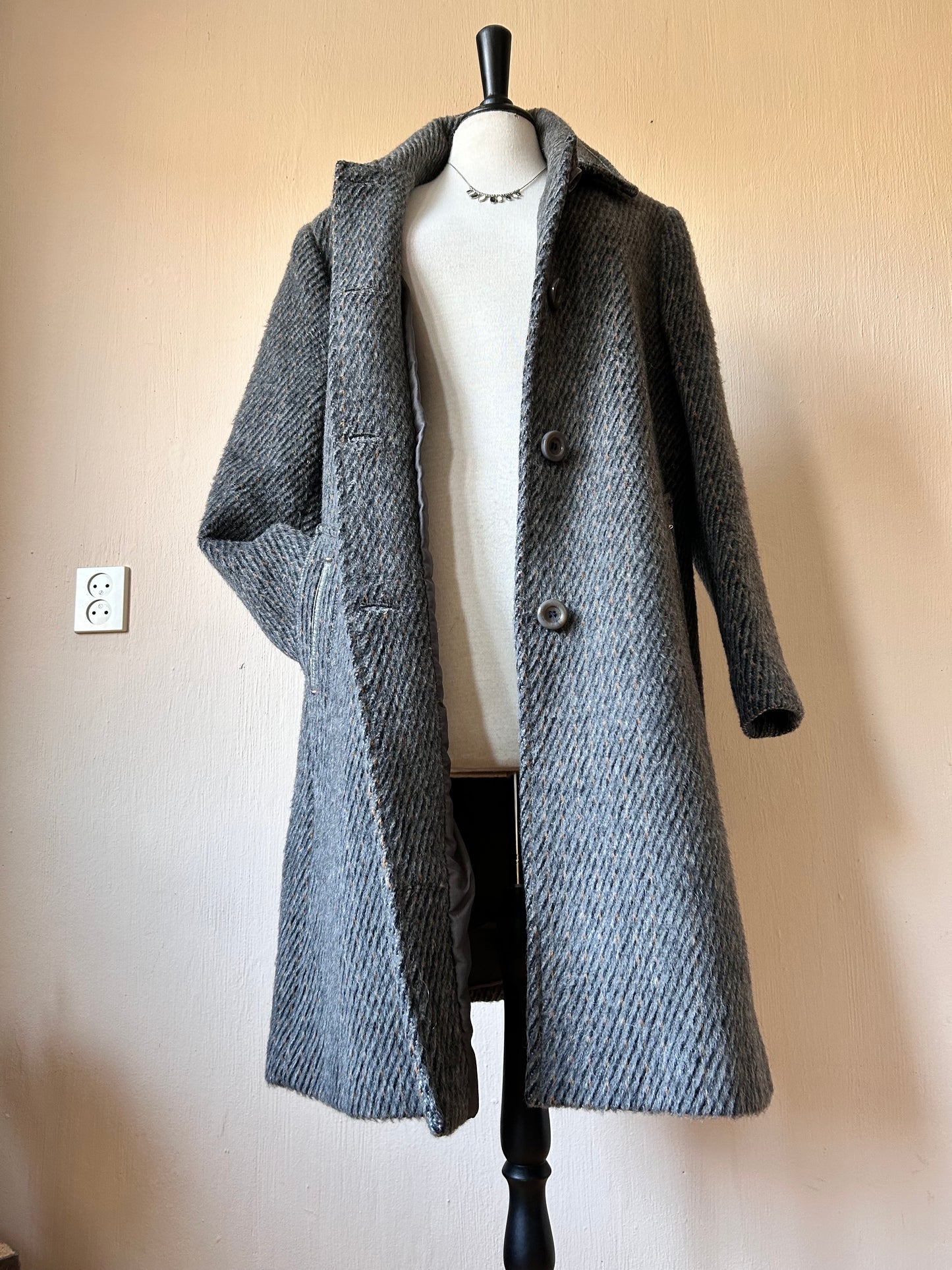 Vintage wool coat L