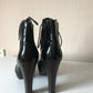 Moschino vernis leather boots 37