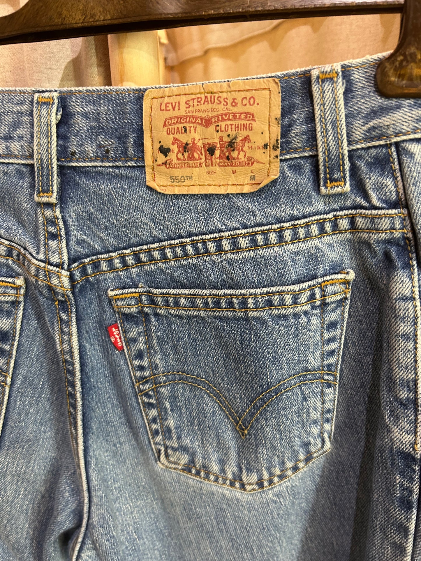 Levi’s relaxed fit mom jeans M