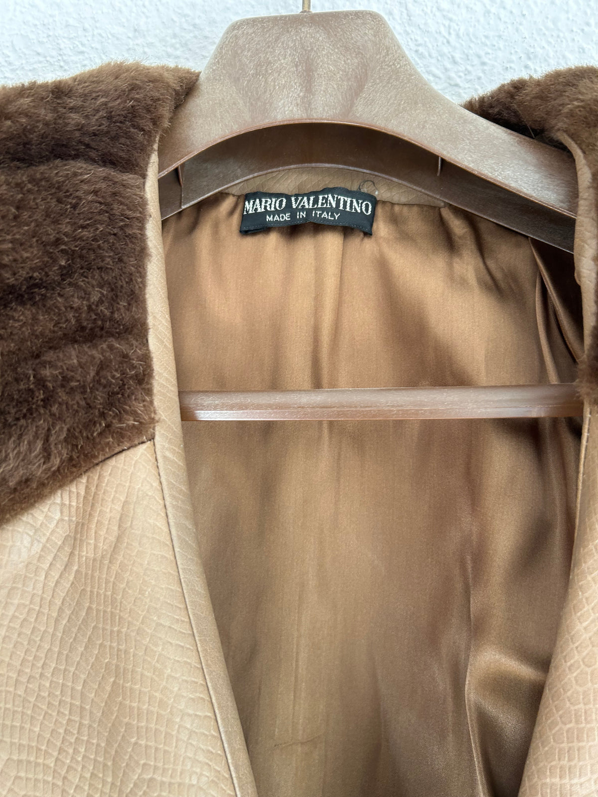 Mario Valentino leather jacket ( L)