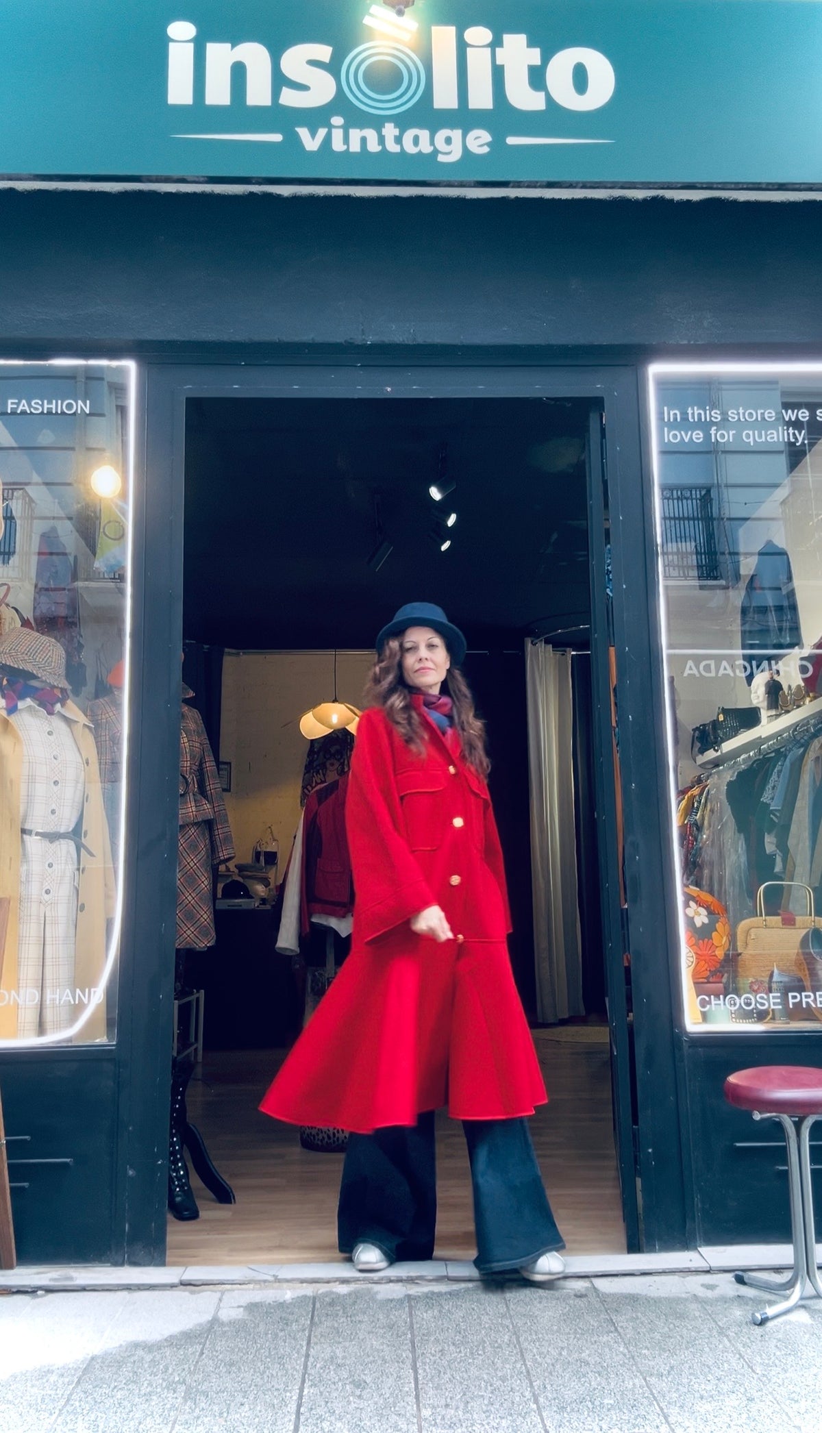 Vintage Red Wool Statement Coat – Milano (M/42)