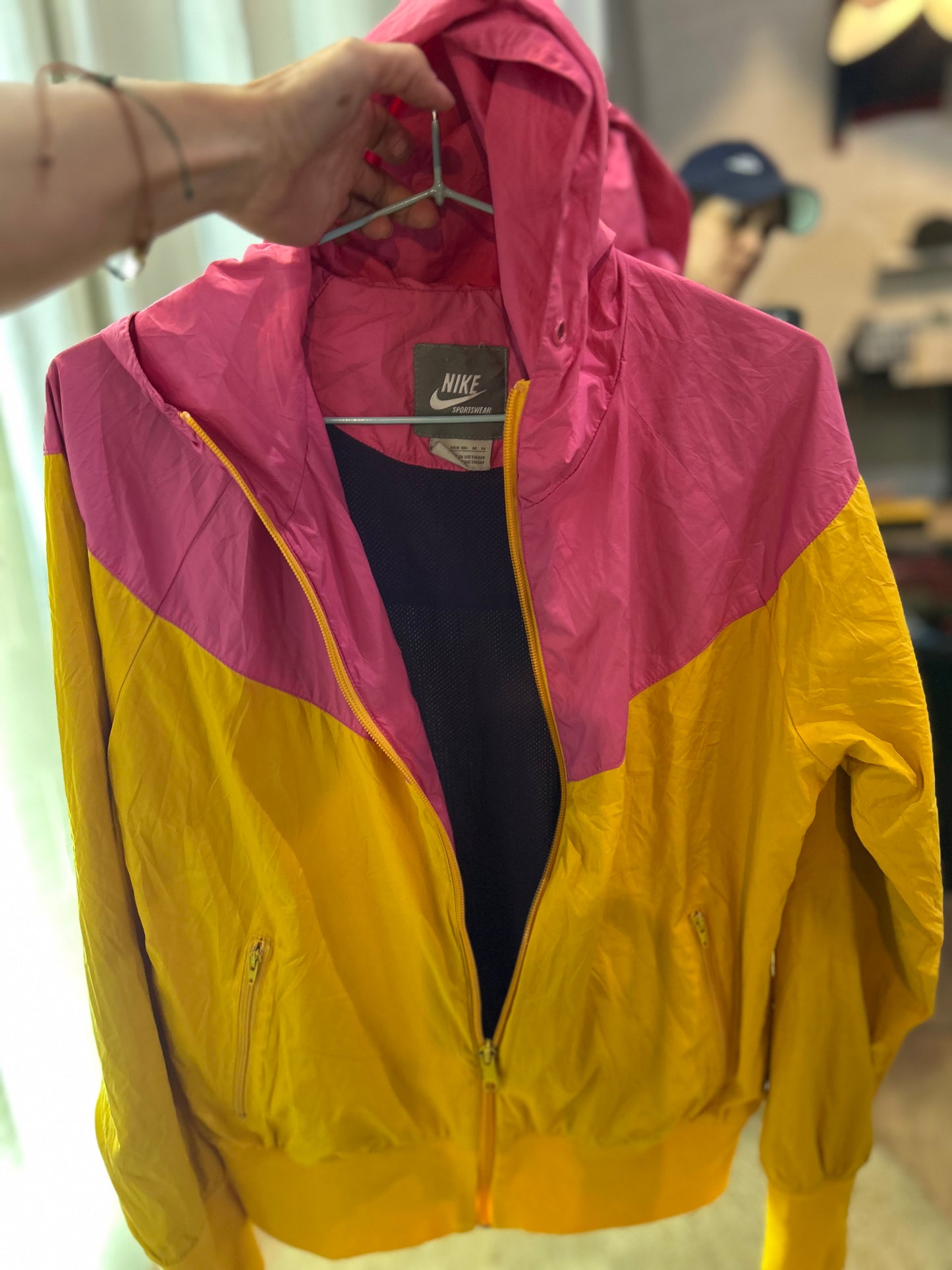 Nike windbraker jacket