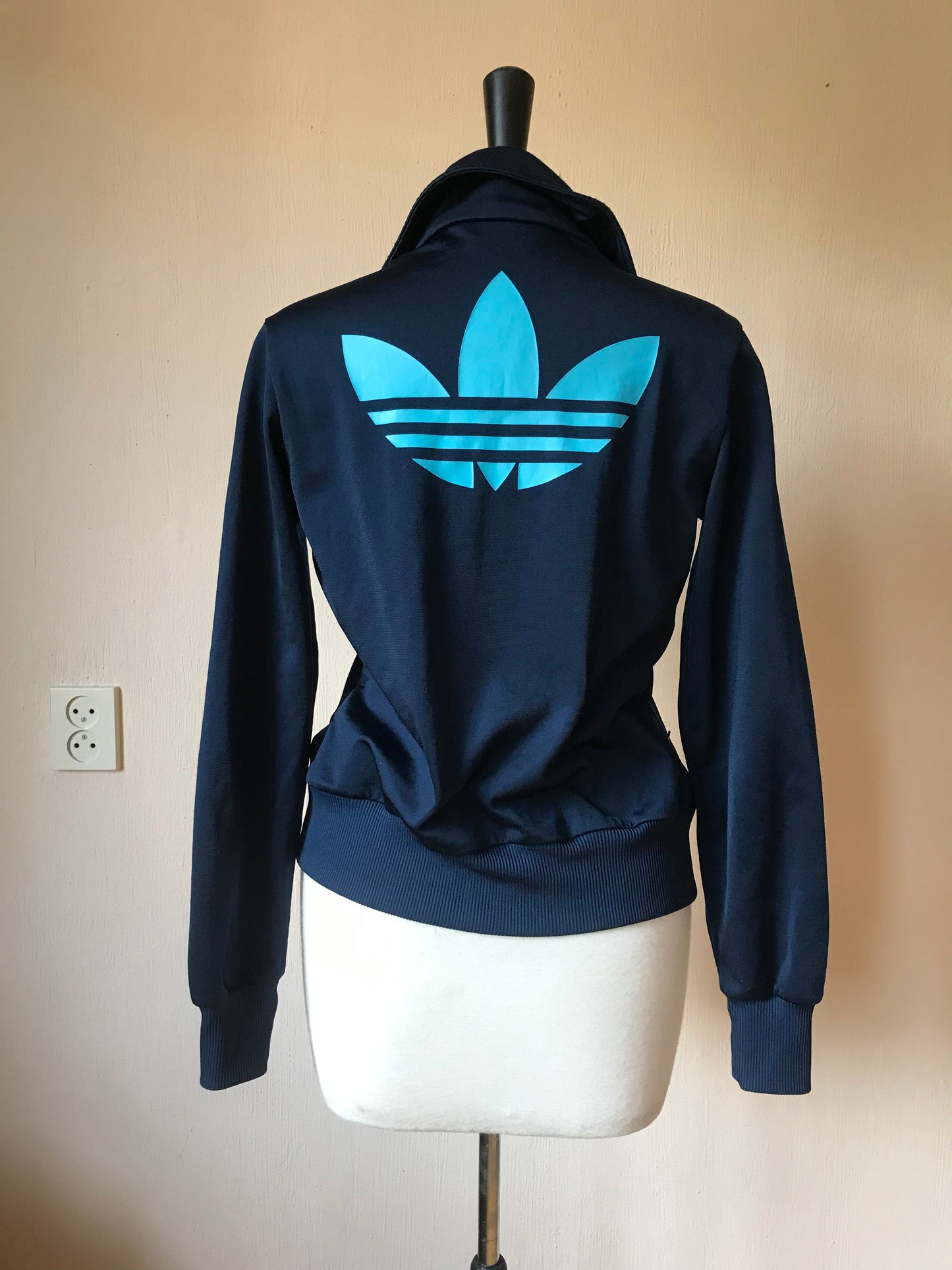 Adidas bomber jack