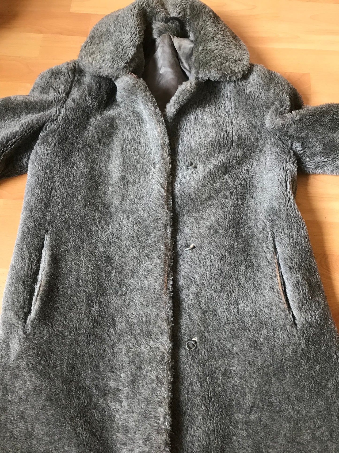 Peter Hahn lama coat