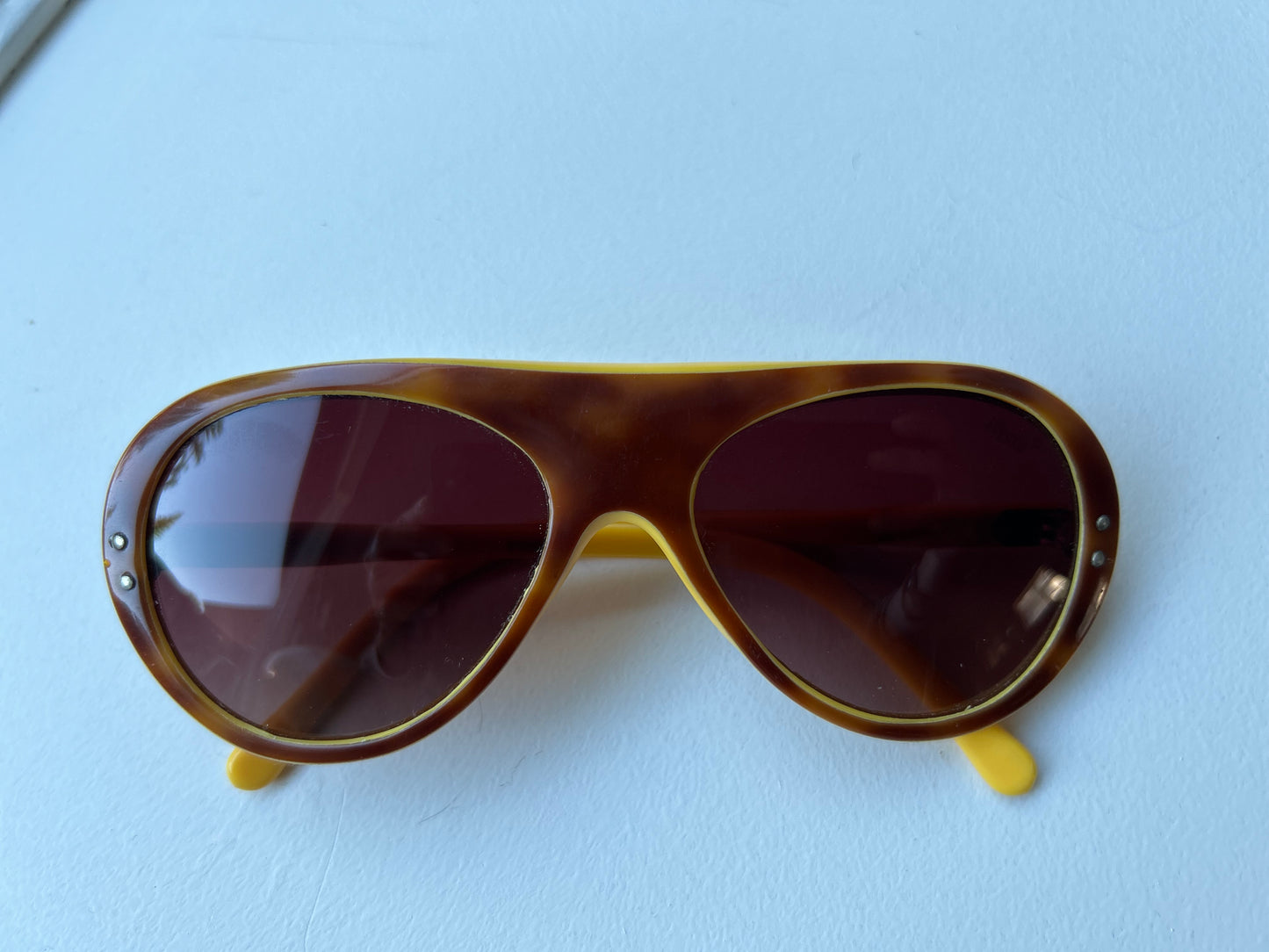 80s retro aviator sunglasses