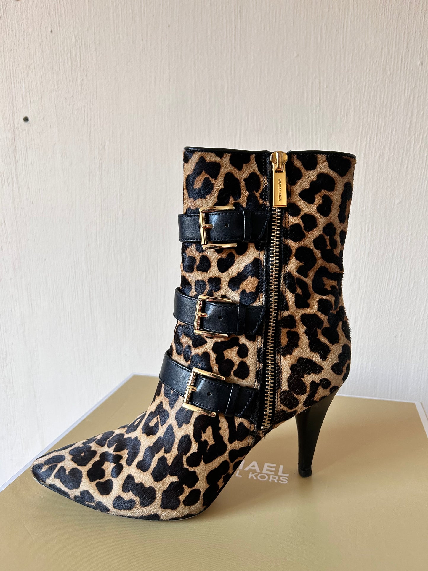 Michael Kors leopard ankle boots 37