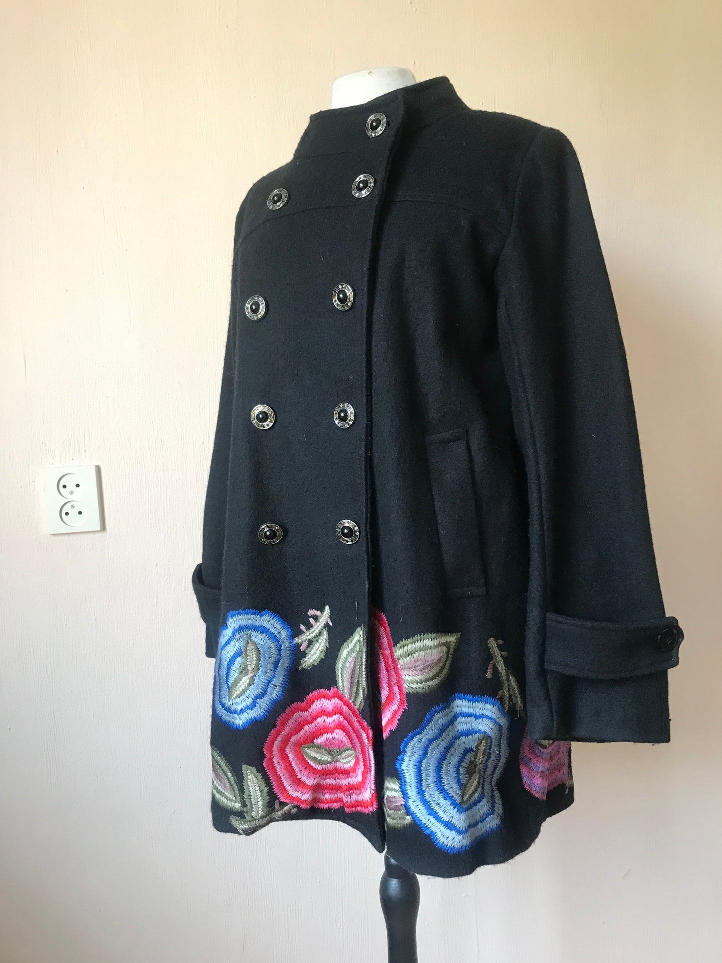 Rossella Carrara 100% Wool Embroidered Double-Breasted Coat