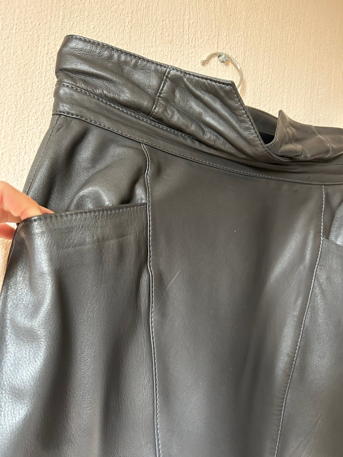 80s Maxi leather skirt (M/L)