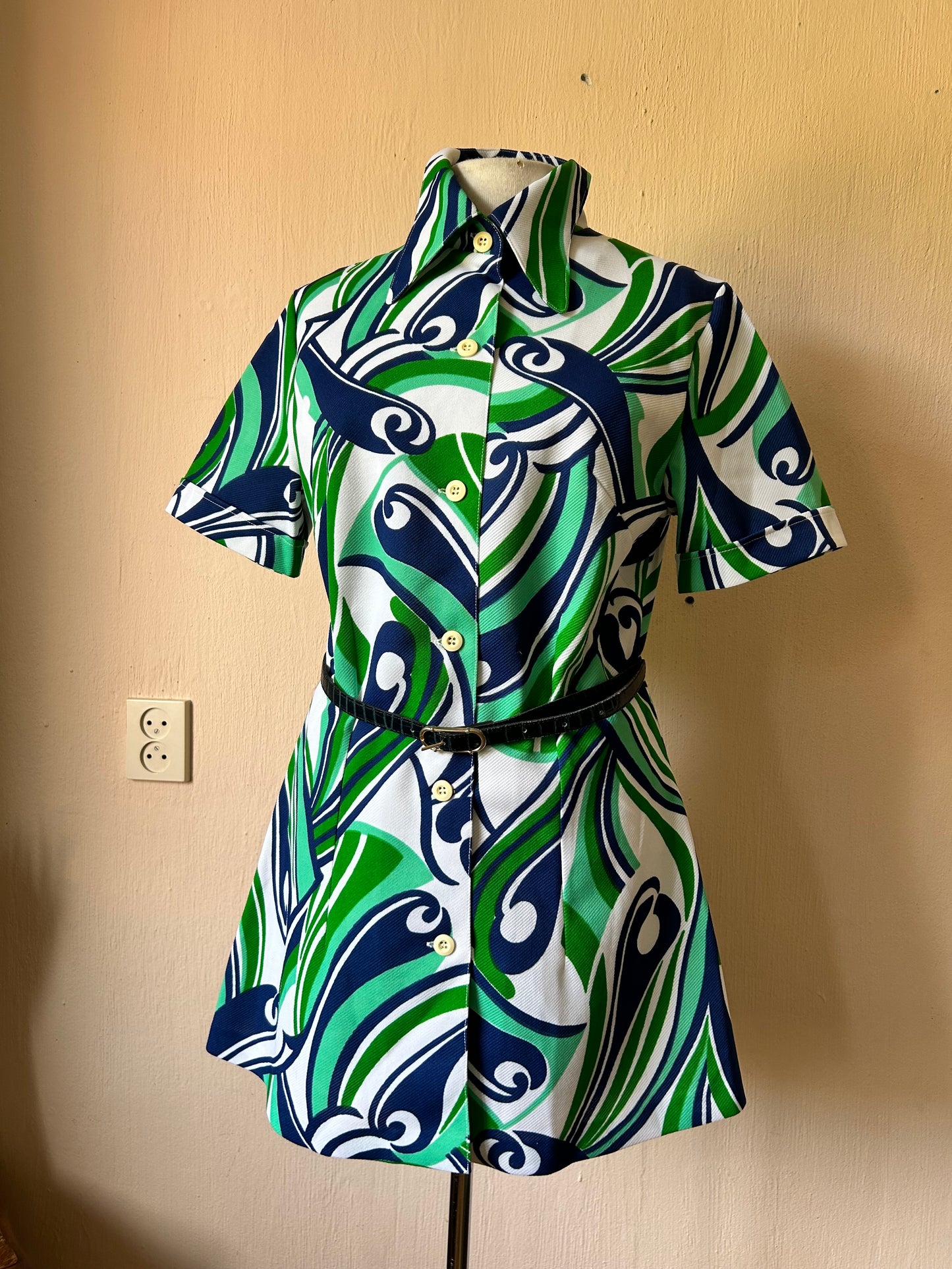 Vintage 70s shirt dress