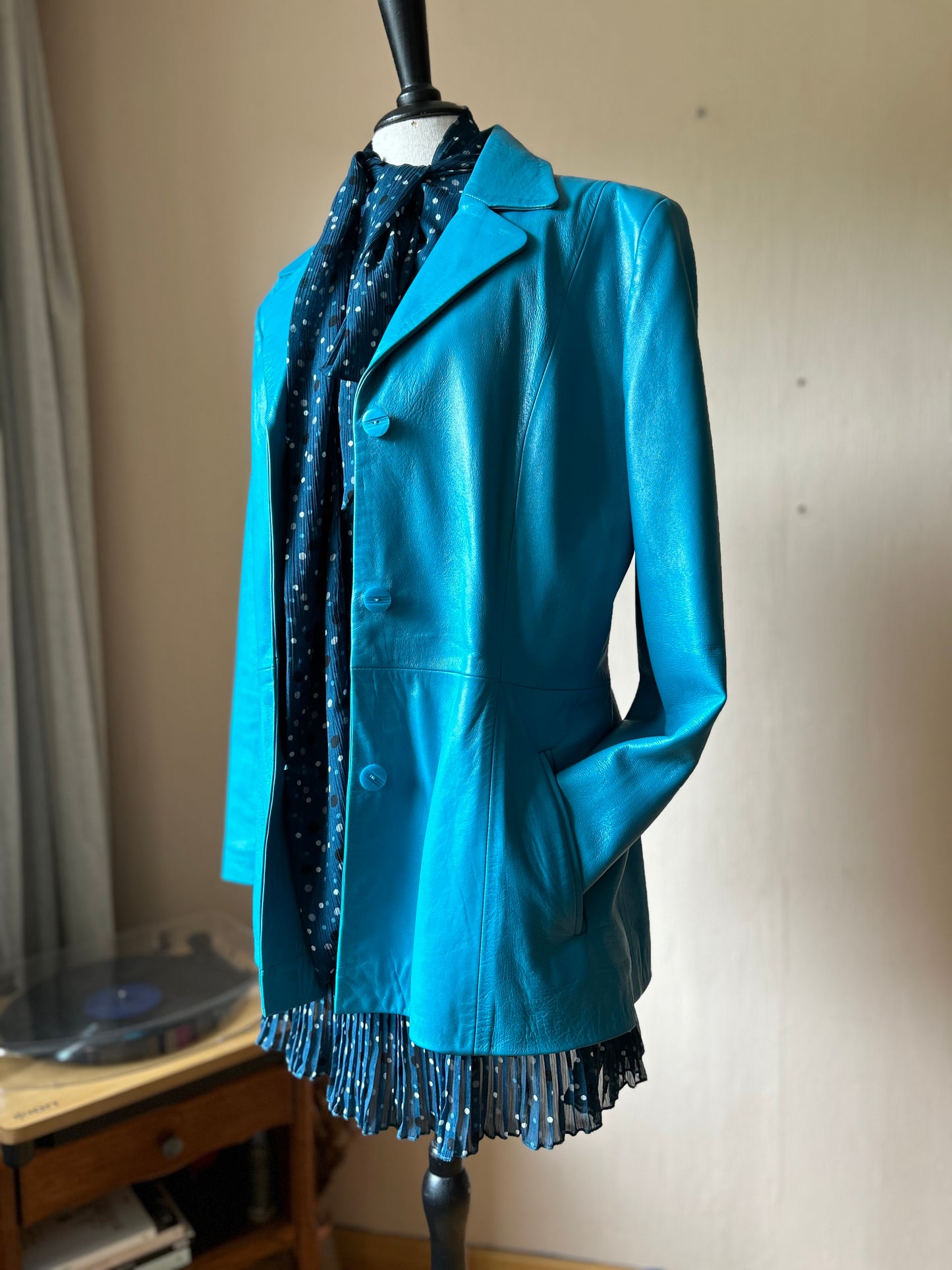 Turquoise leather jacket (XL)