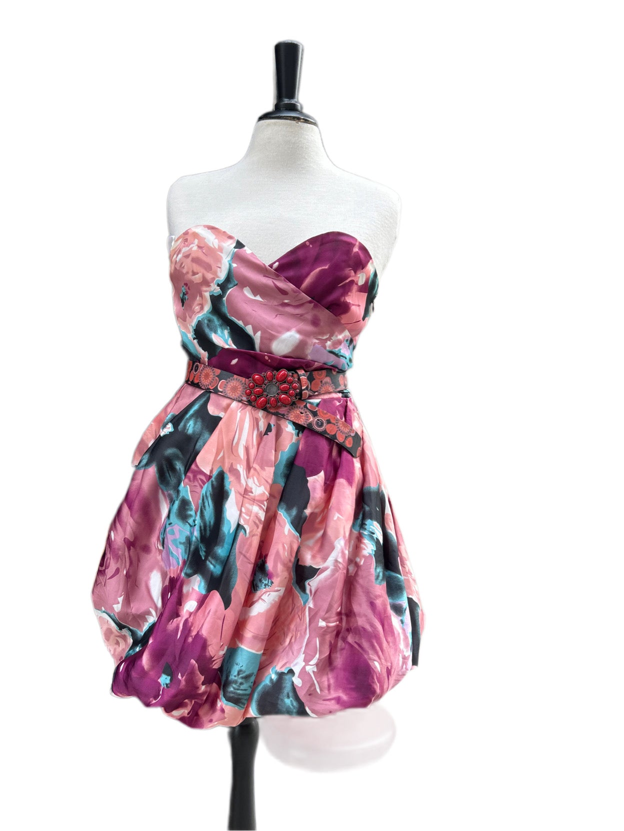 Strapless ballon party dress