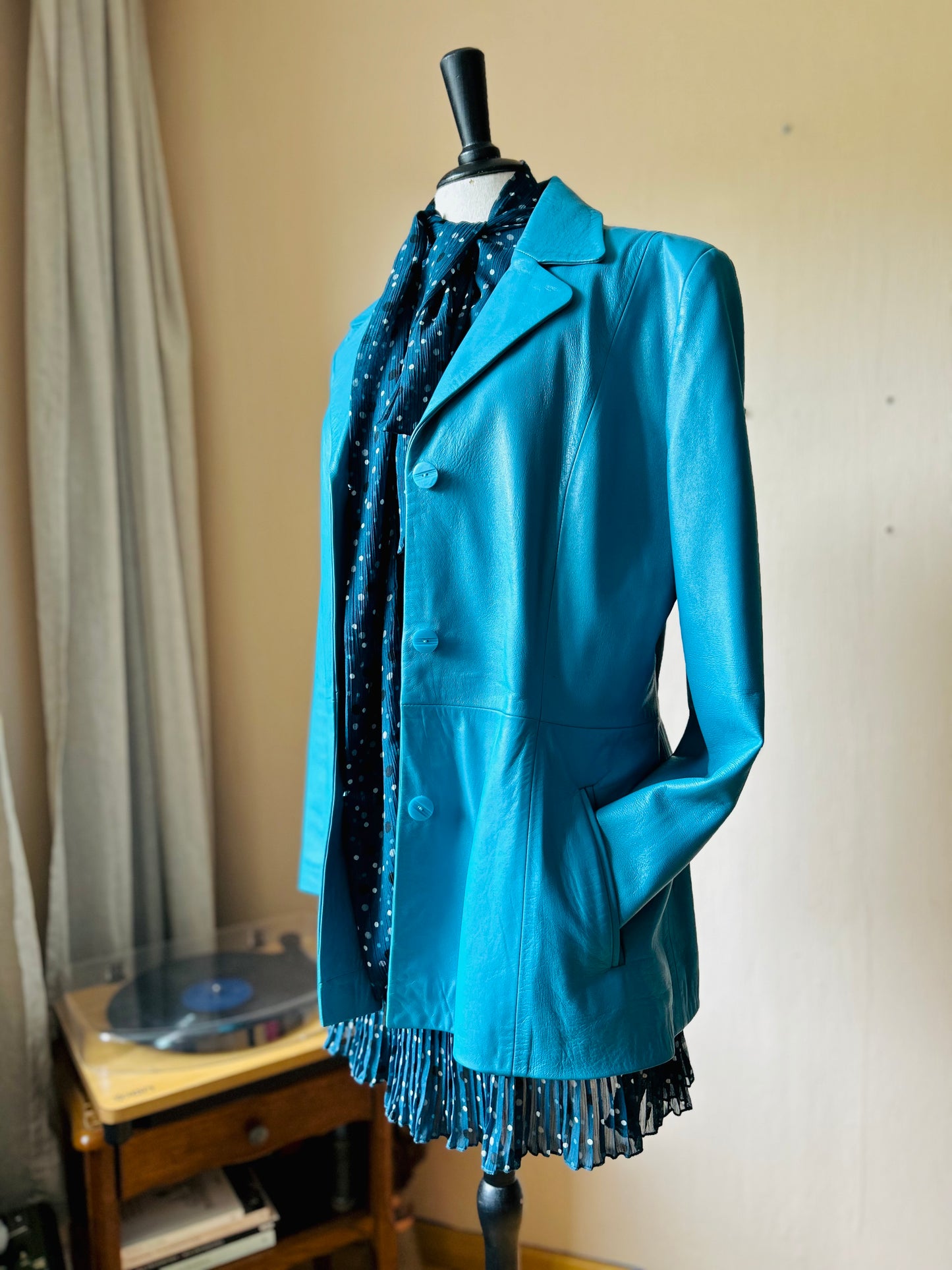 Turquoise leather jacket (XL)