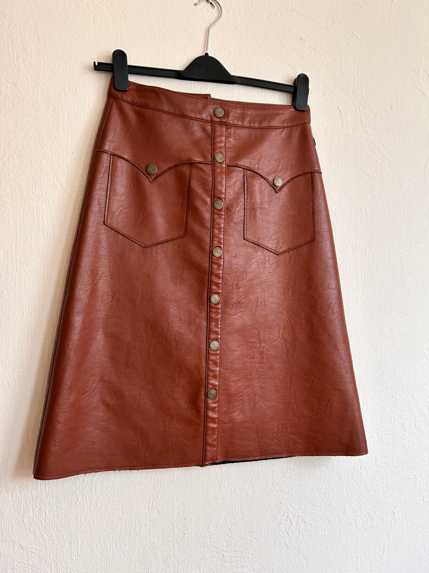 Faux leather skirt M