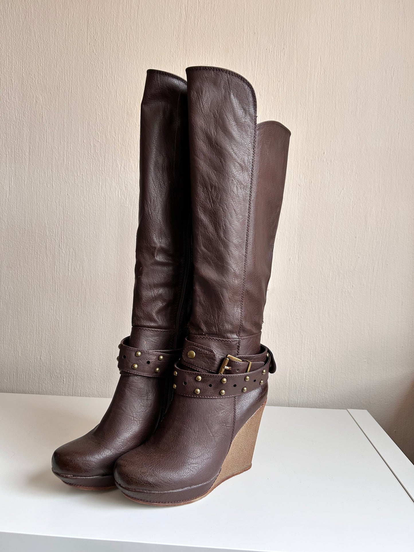 Vintage platform knee boots