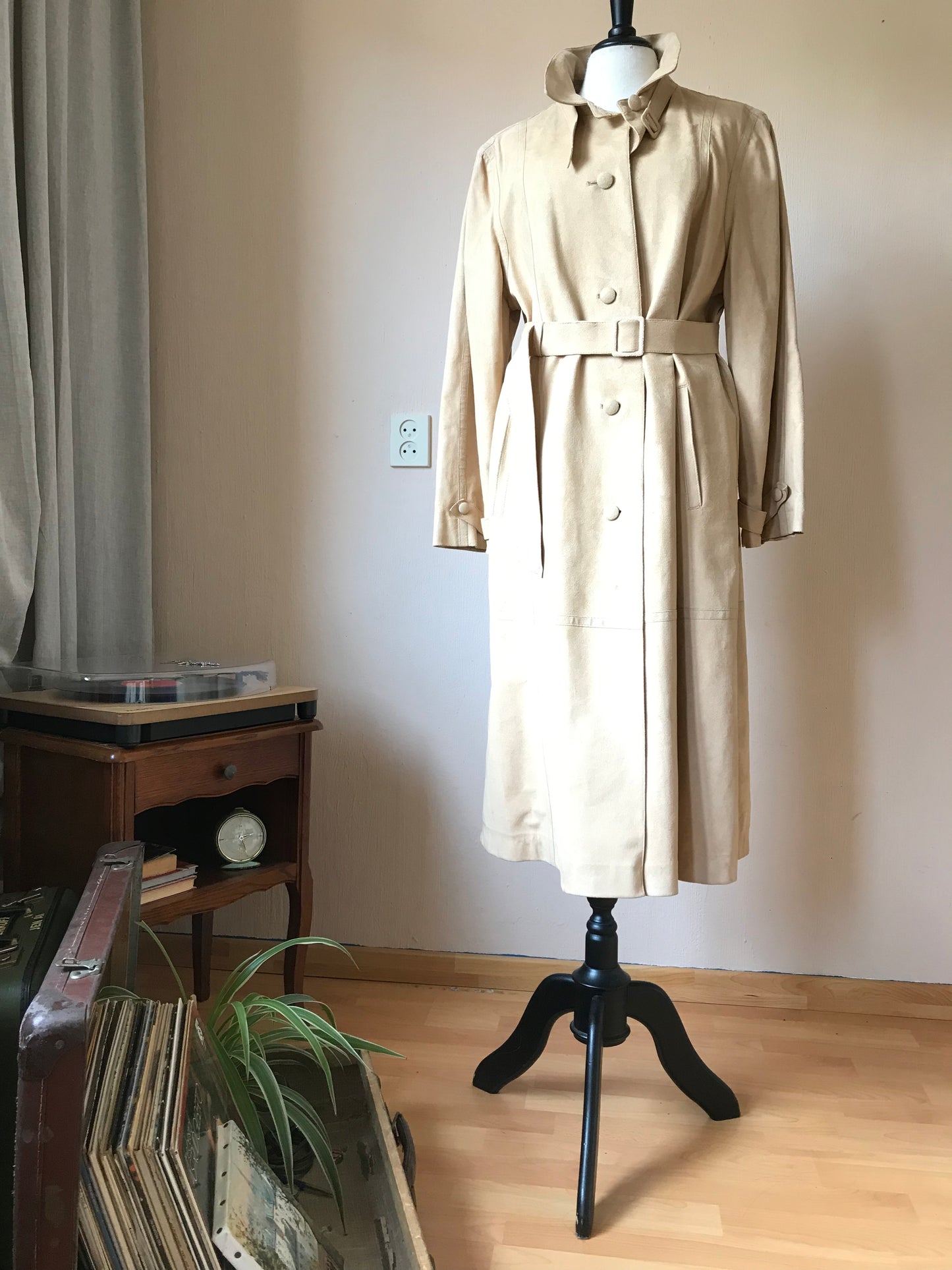 Suede look maxi vintage trenchcoat