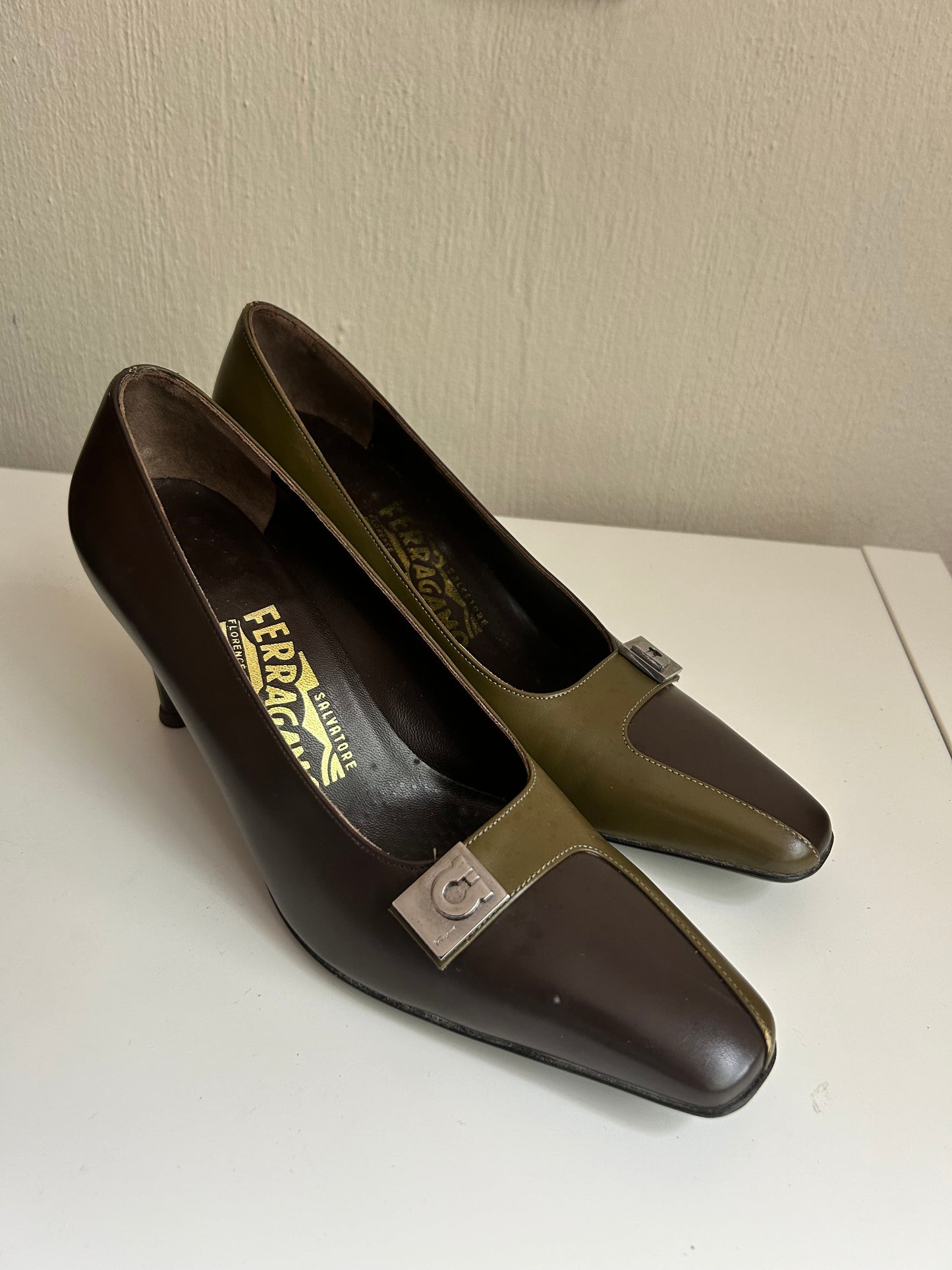 Salvatore Ferragamo low heel pumps