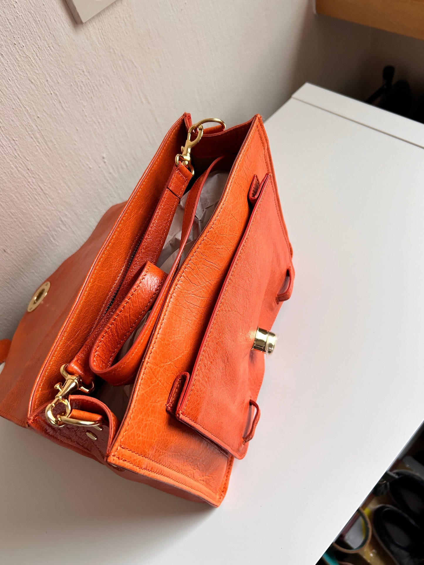 Italian leather organizer handbag