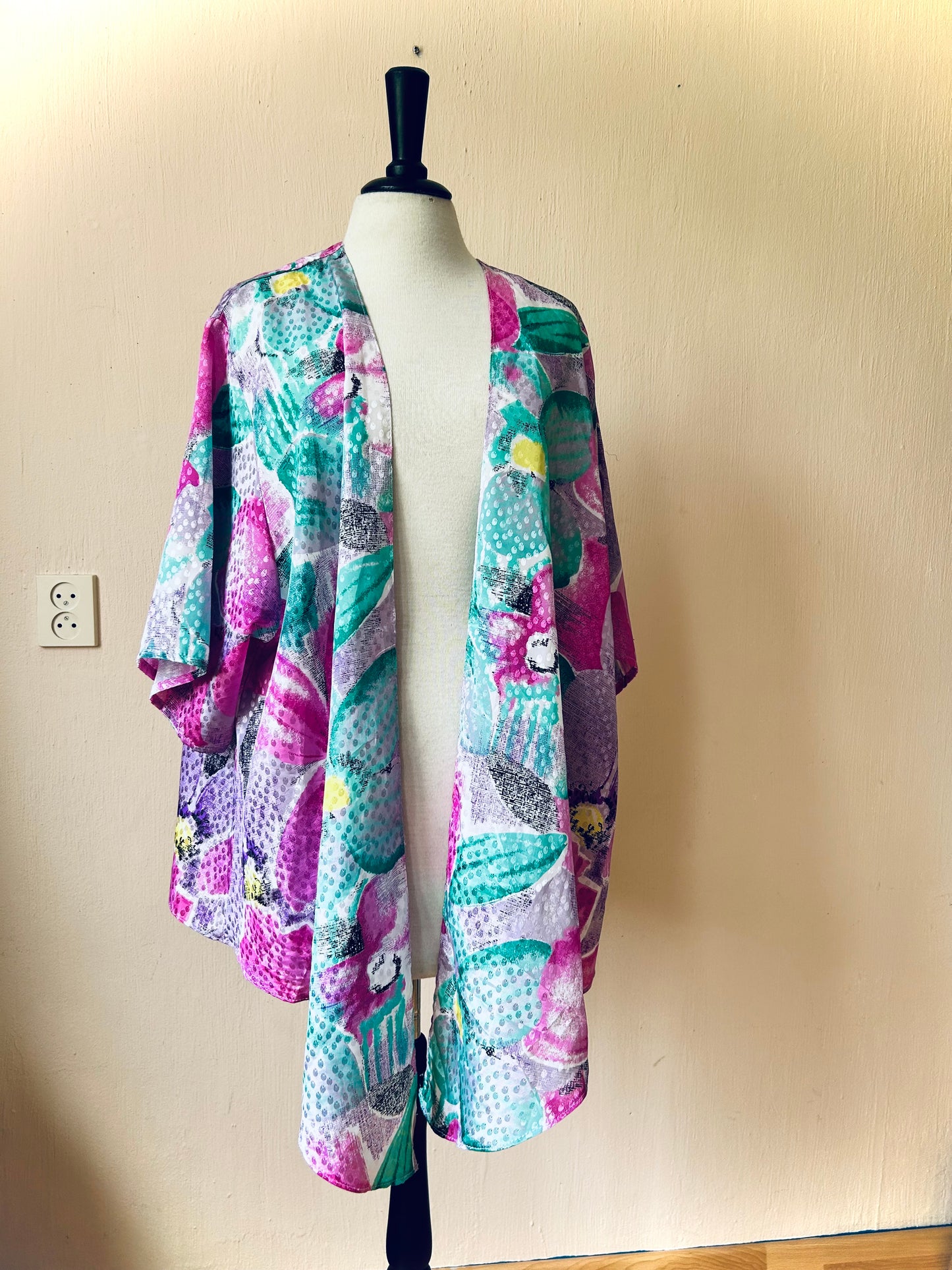 Gina Bacconi kimono blouse