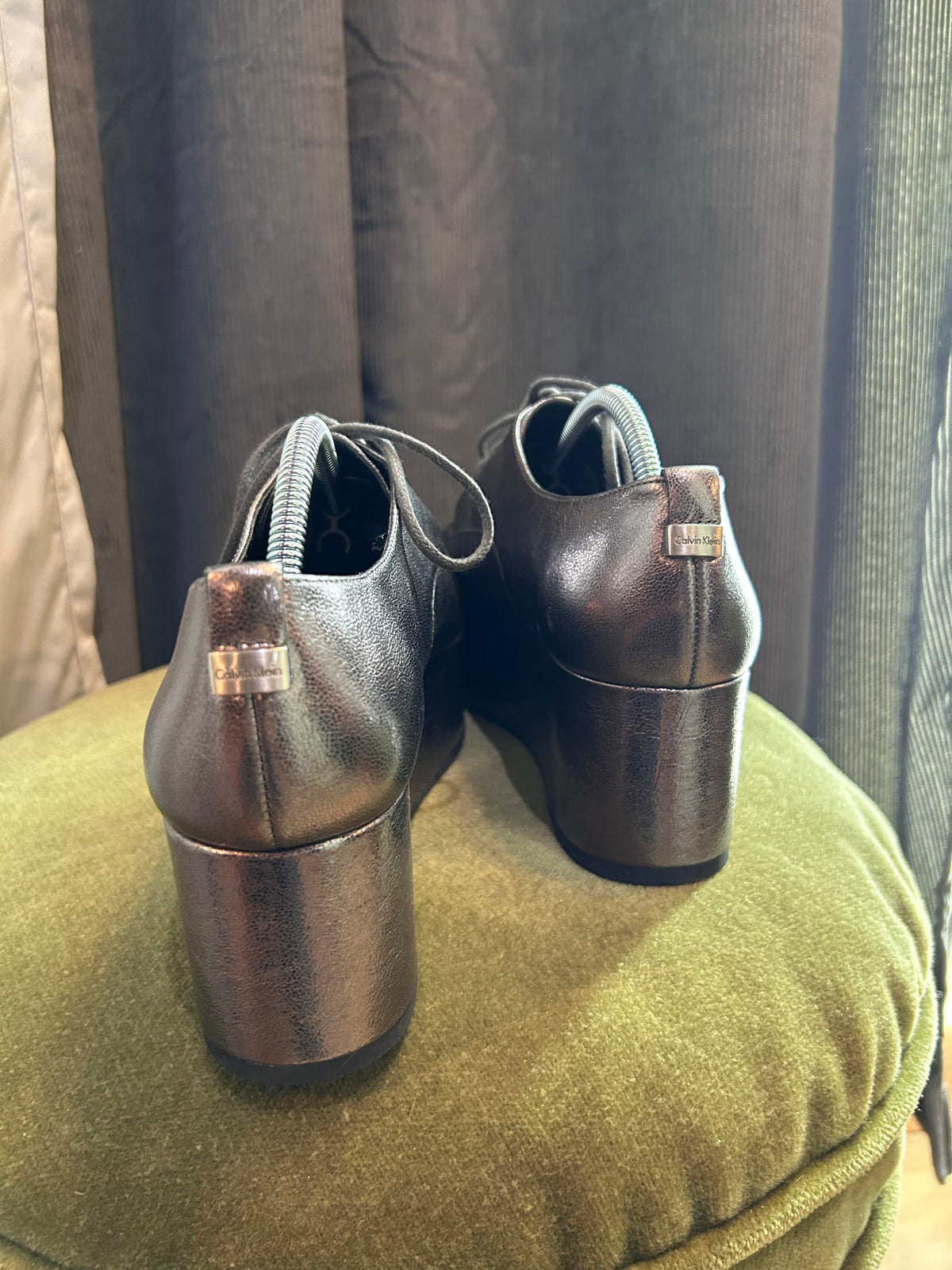 ⁠Calvin Klein Metallic Pewter / Silver Platform Oxford Derby Shoes⁠ 39