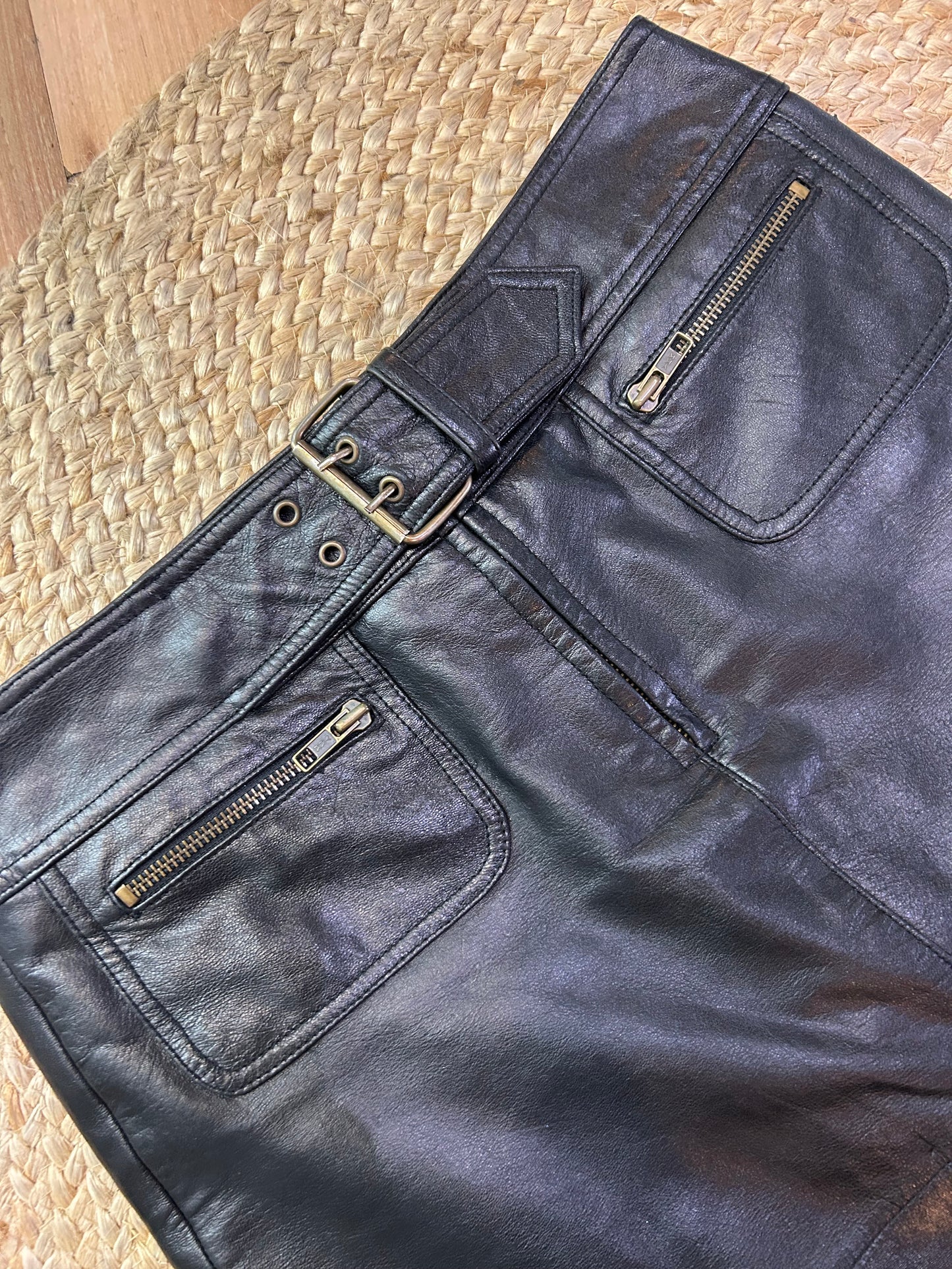 Mat Sui leather skirt