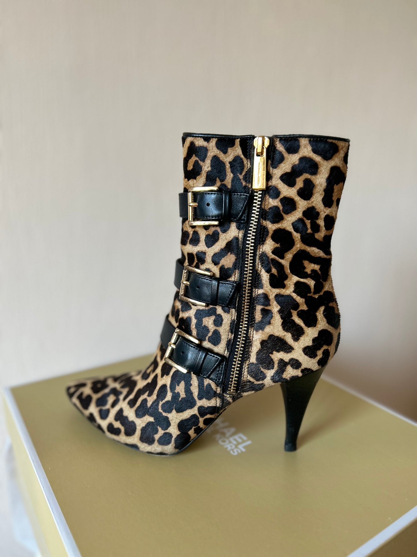 Michael Kors leopard ankle boots 37