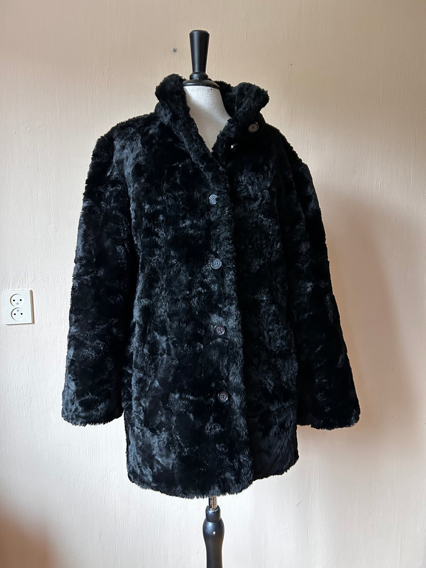 Vintage faux fur coat