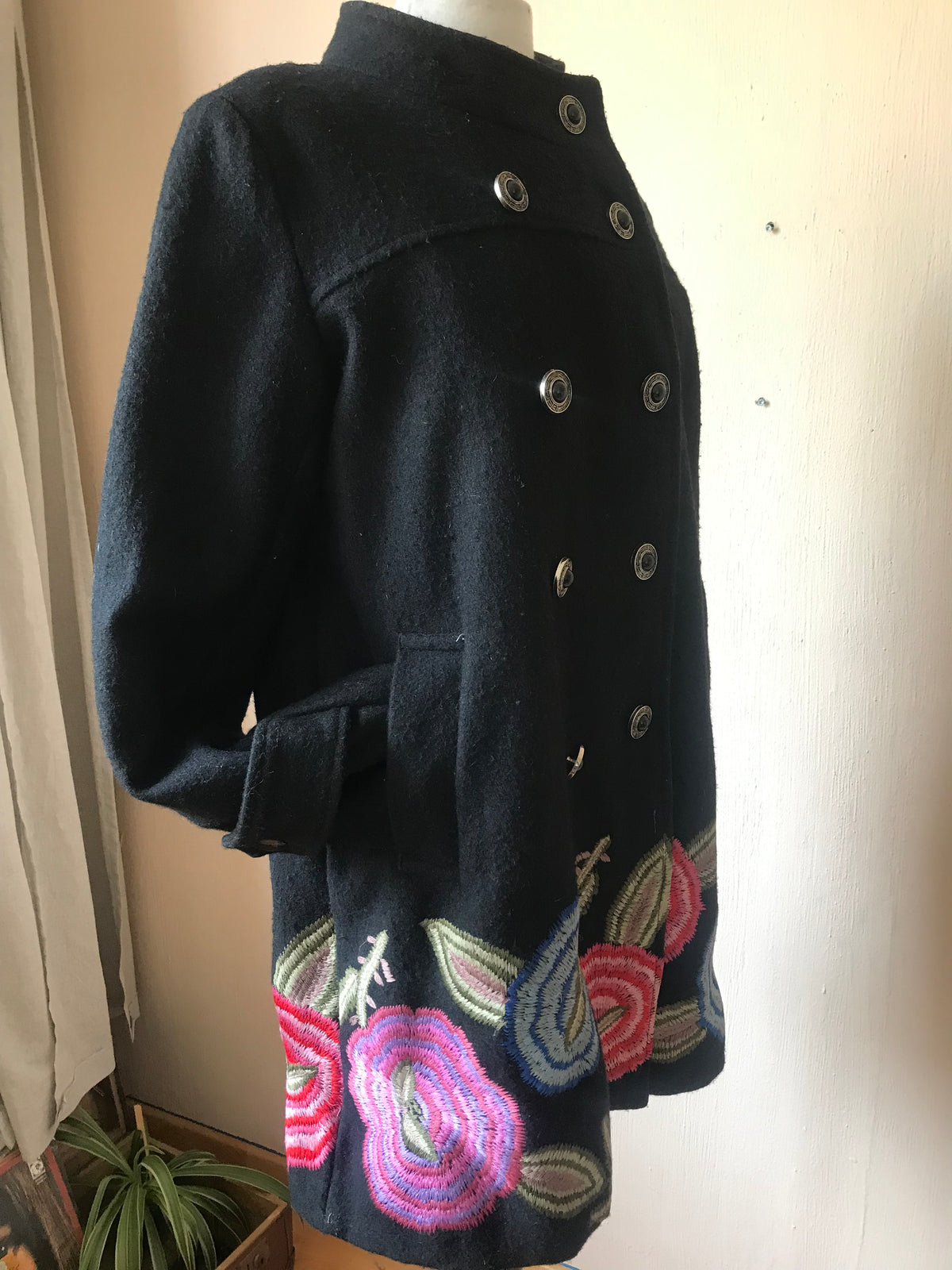 Rossella Carrara 100% Wool Embroidered Double-Breasted Coat