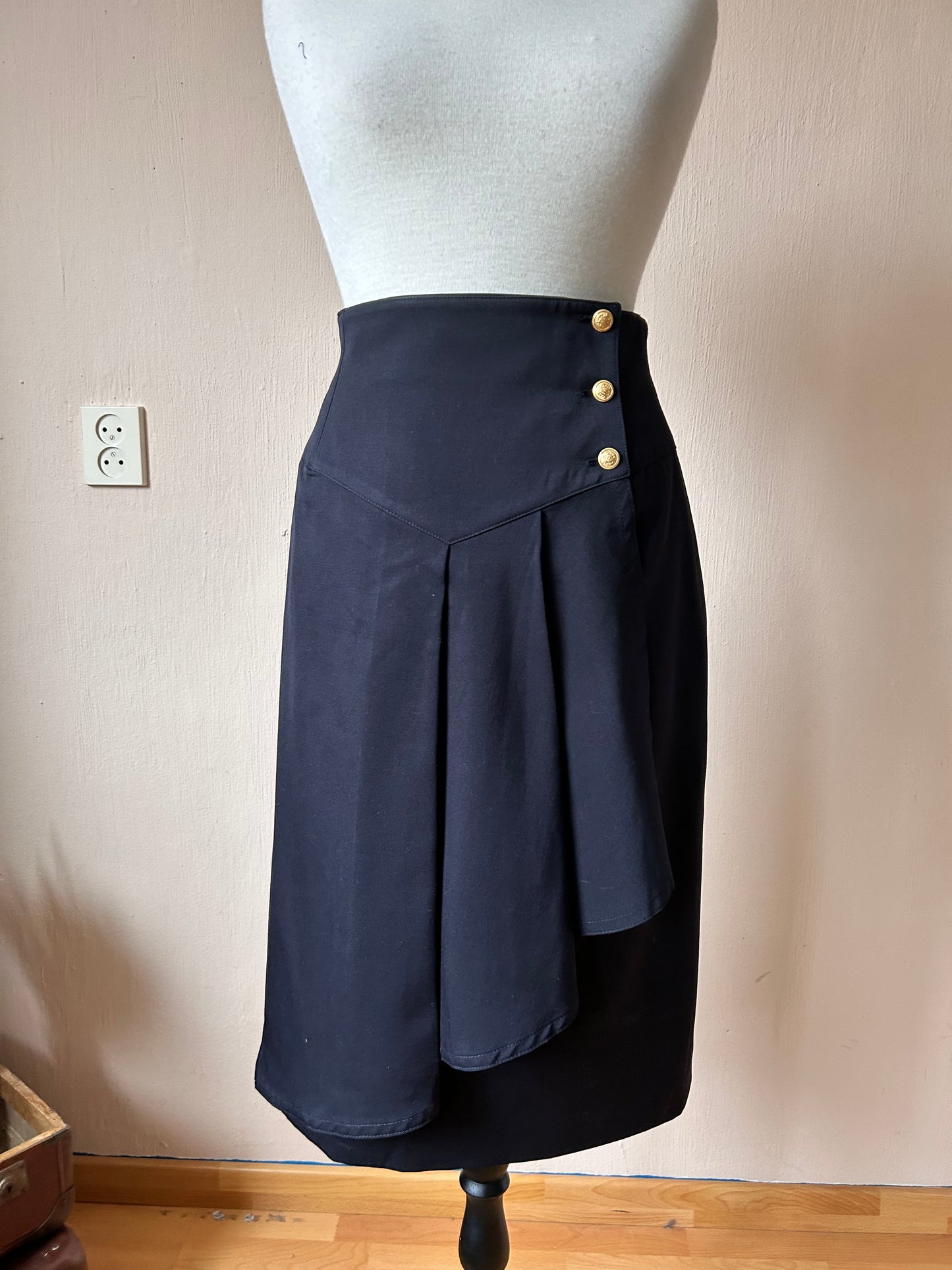 Escada pencil skirt