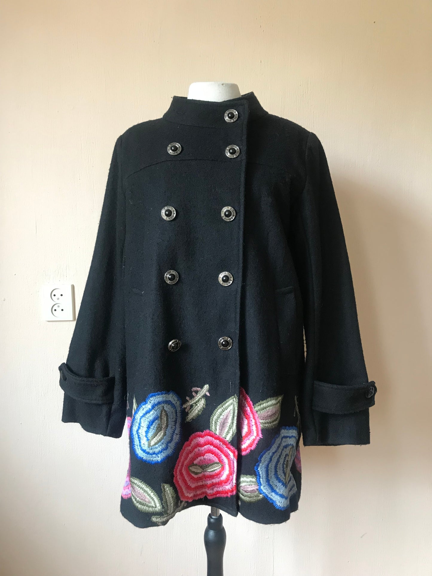 Rossella Carrara 100% Wool Embroidered Double-Breasted Coat