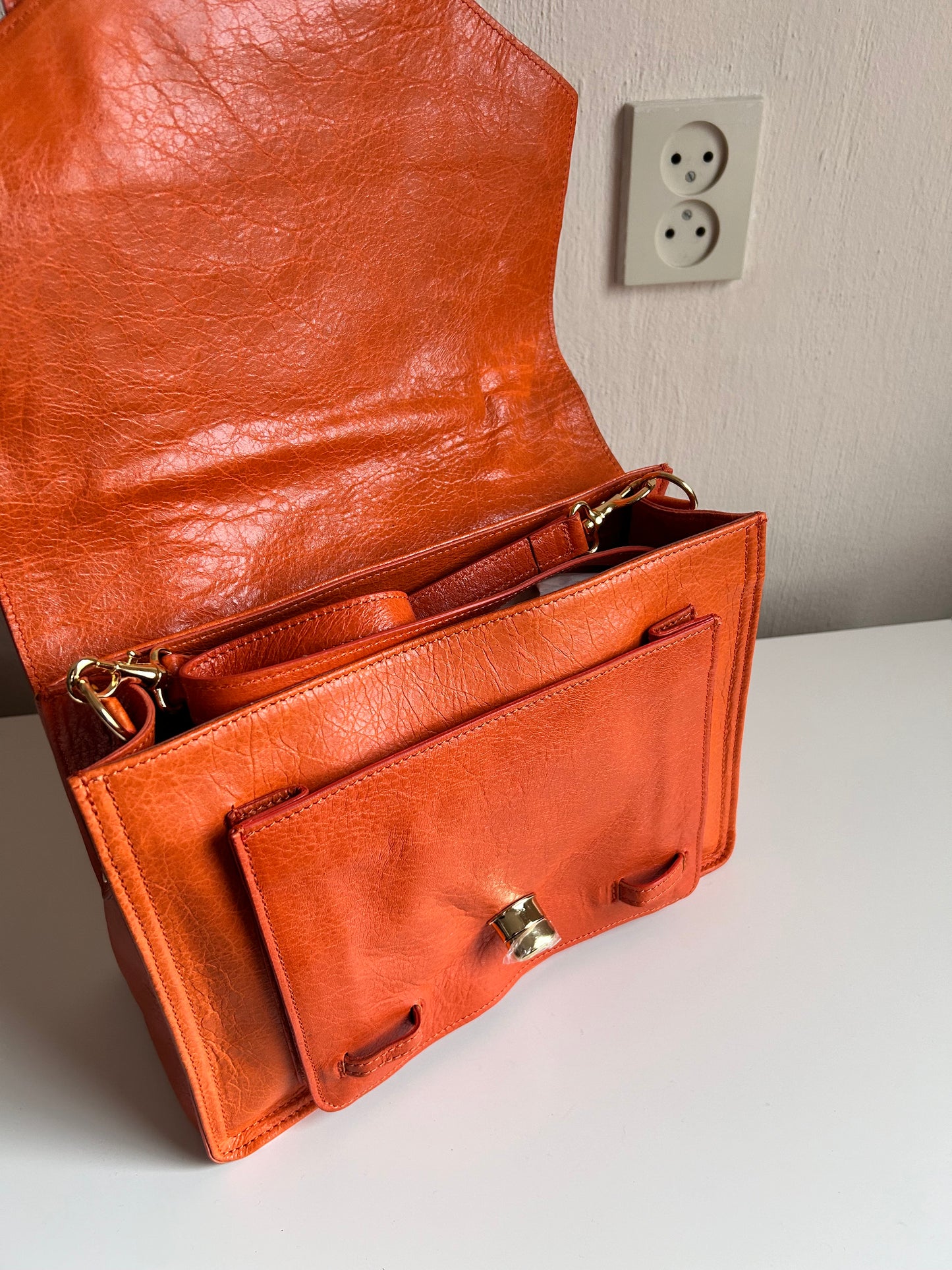 Italian leather organizer handbag