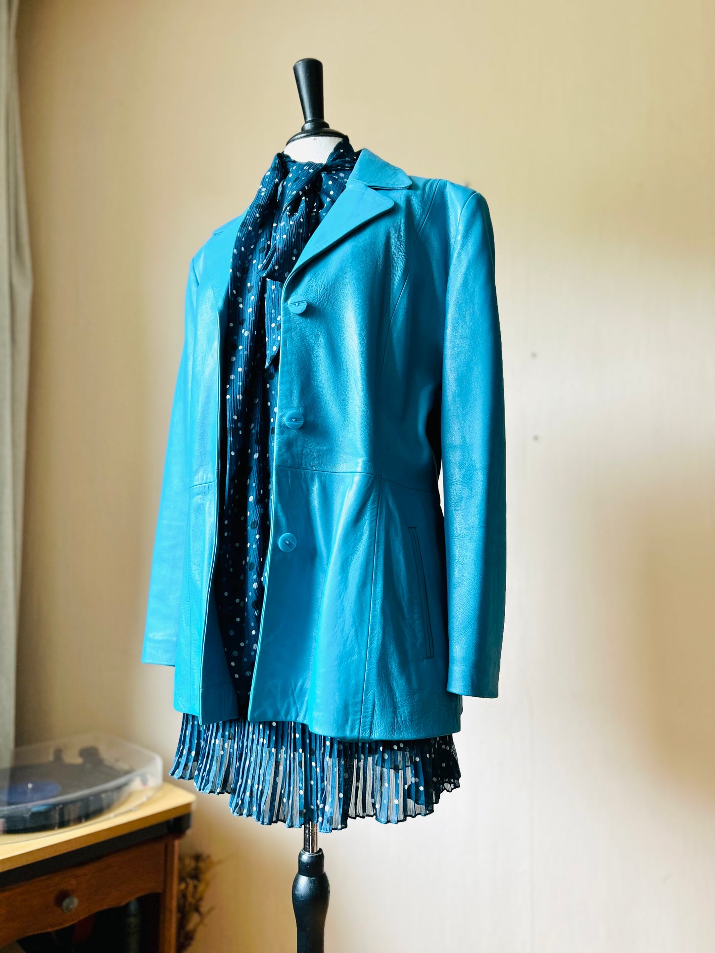 Turquoise leather jacket (XL)