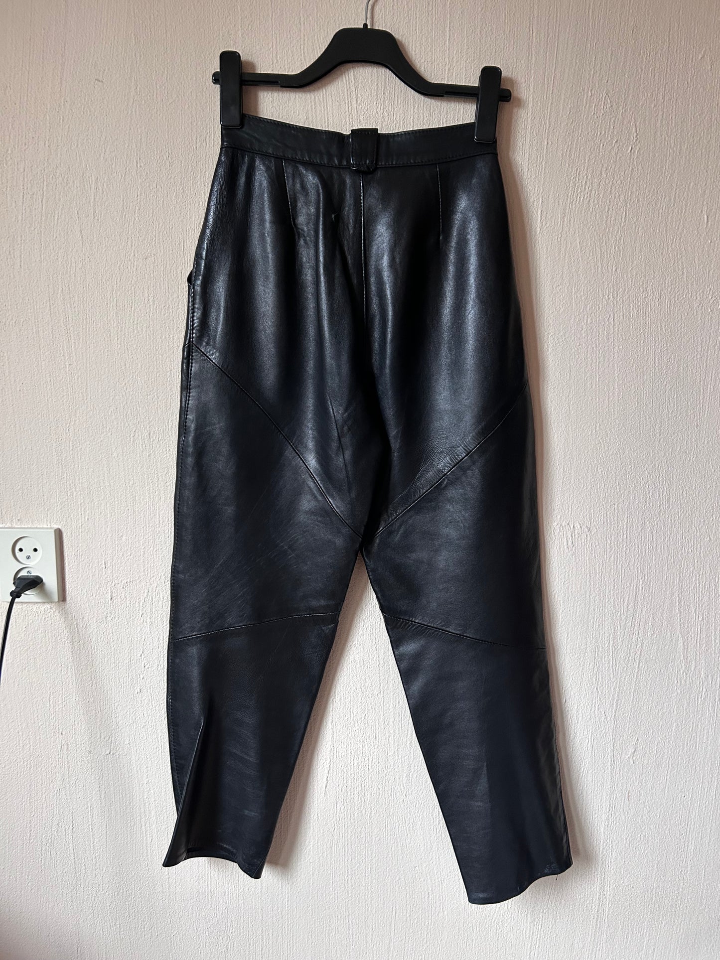 High waist pleated leather pants