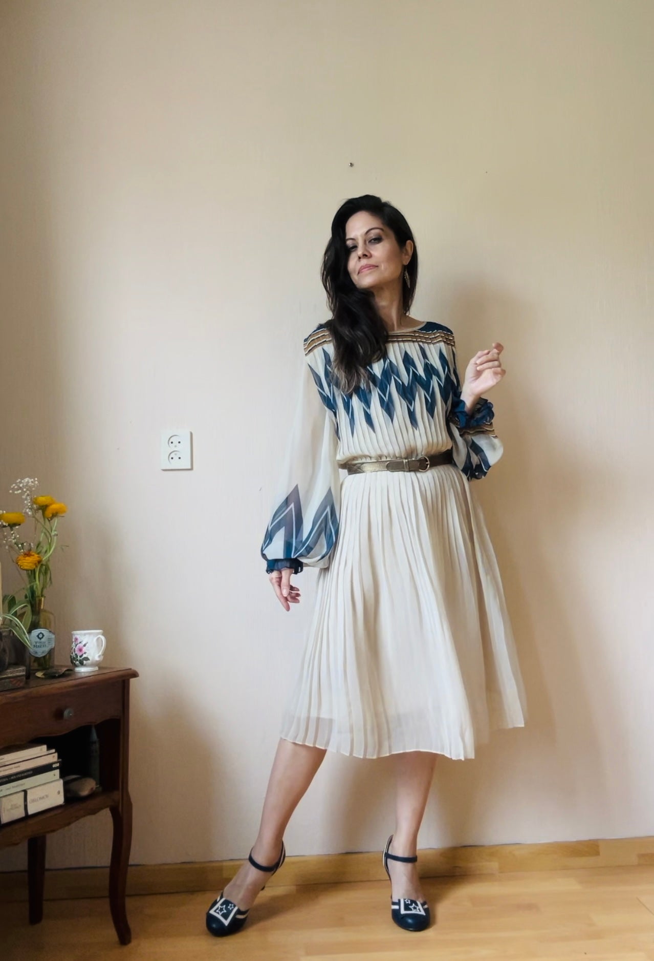 80s vintage tie belt dress