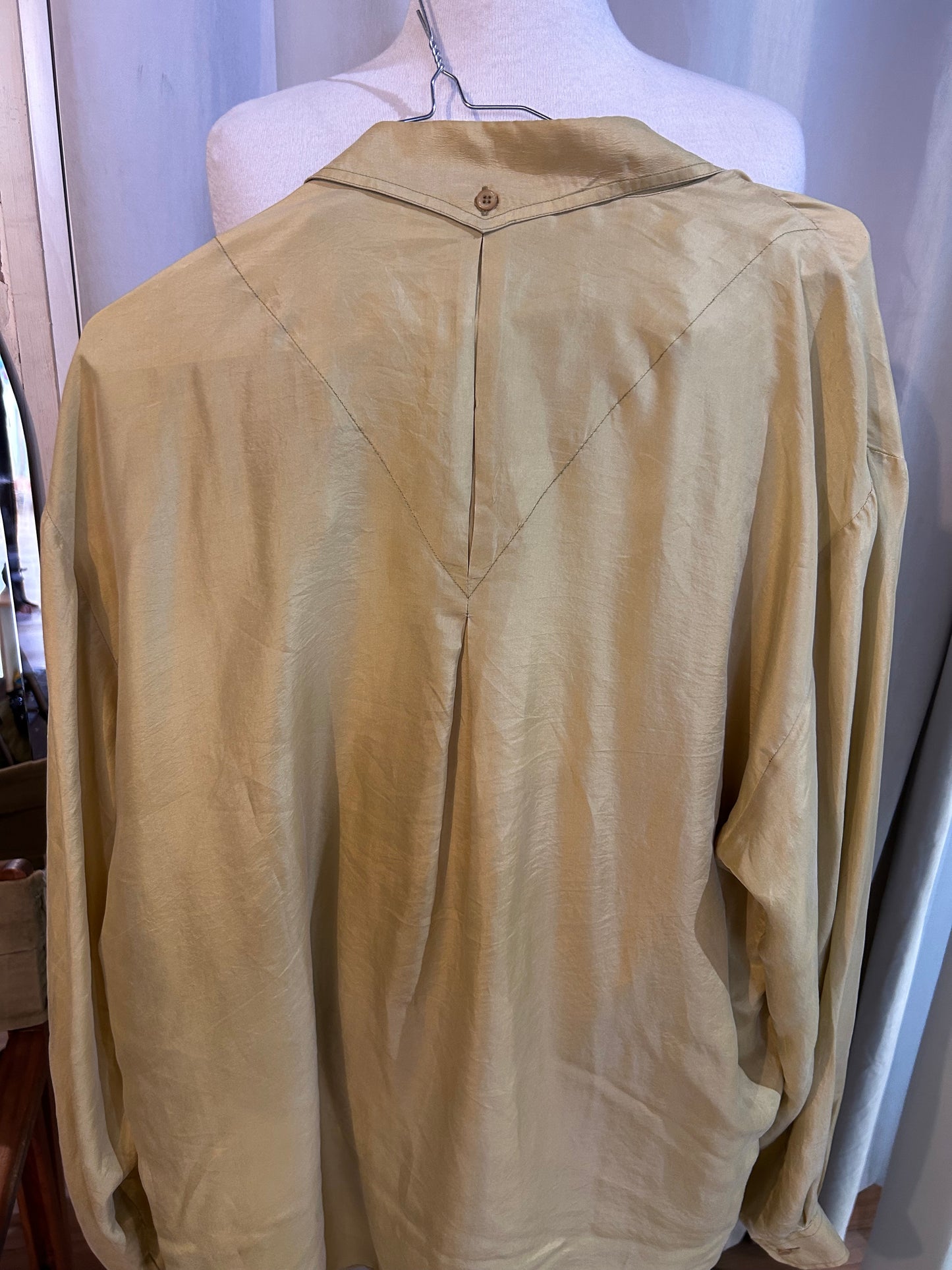 Vintage Silk Shirt L/XL