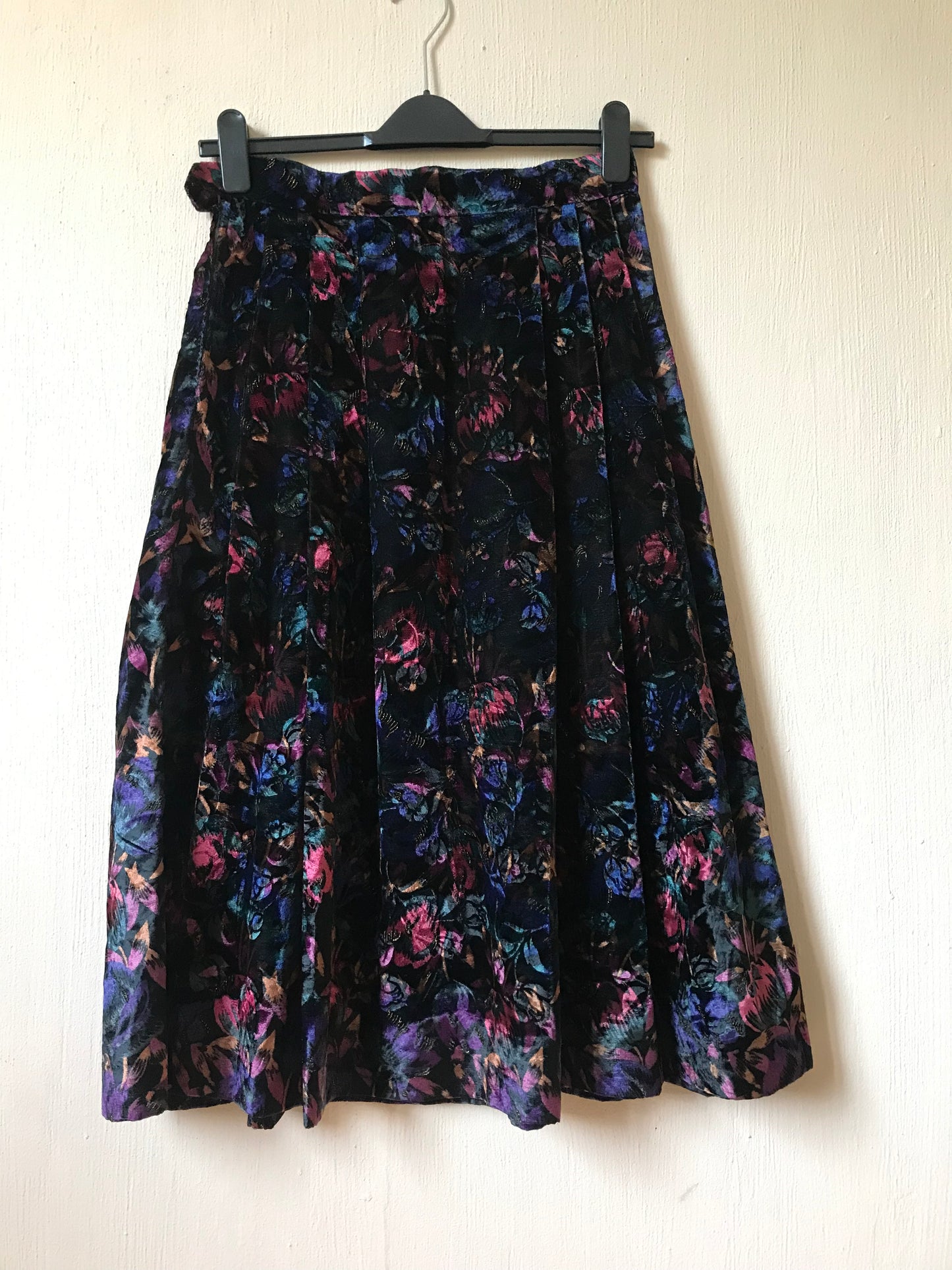 Vintage velvet skirt