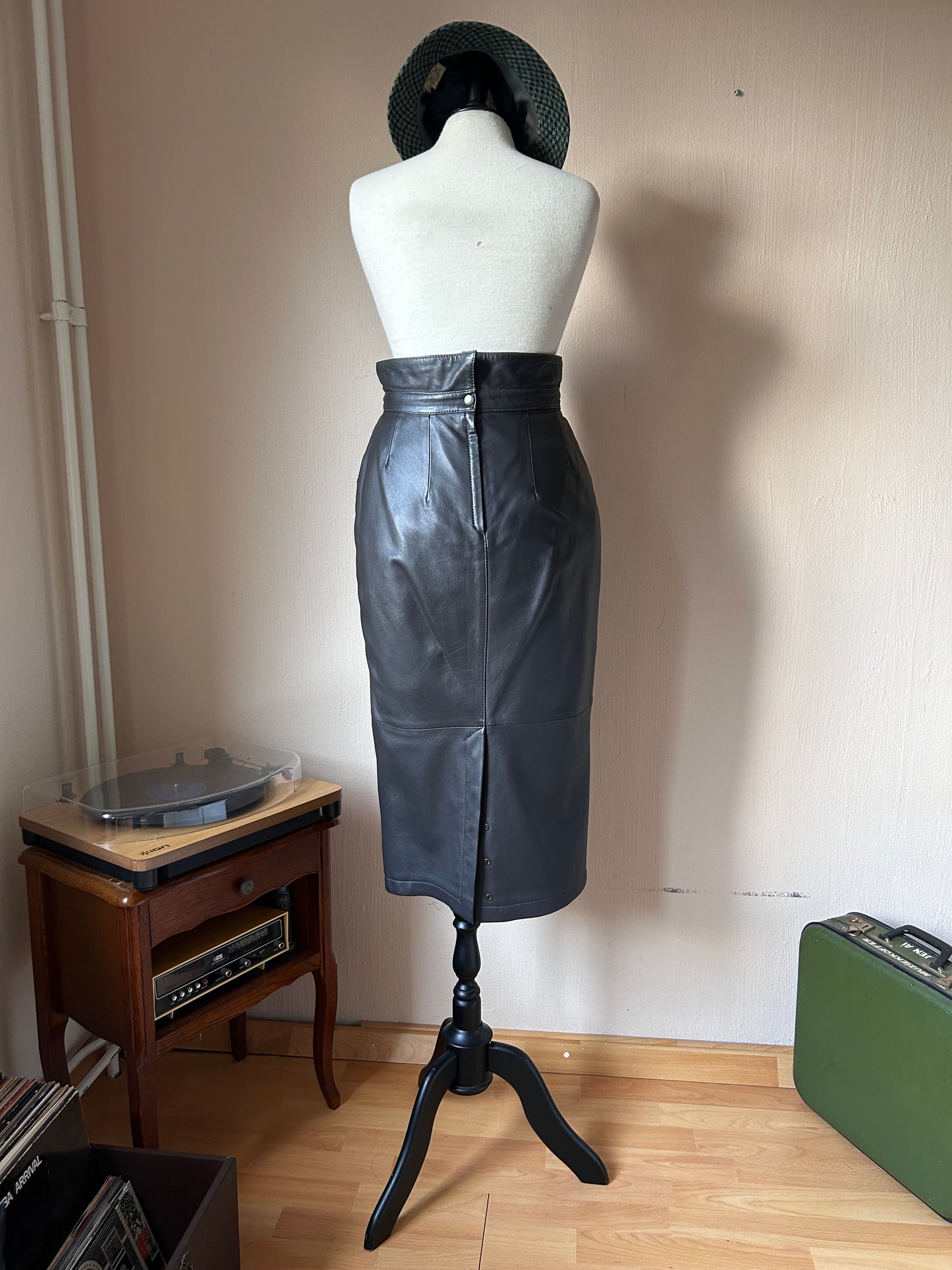 80s Maxi leather skirt (M/L)