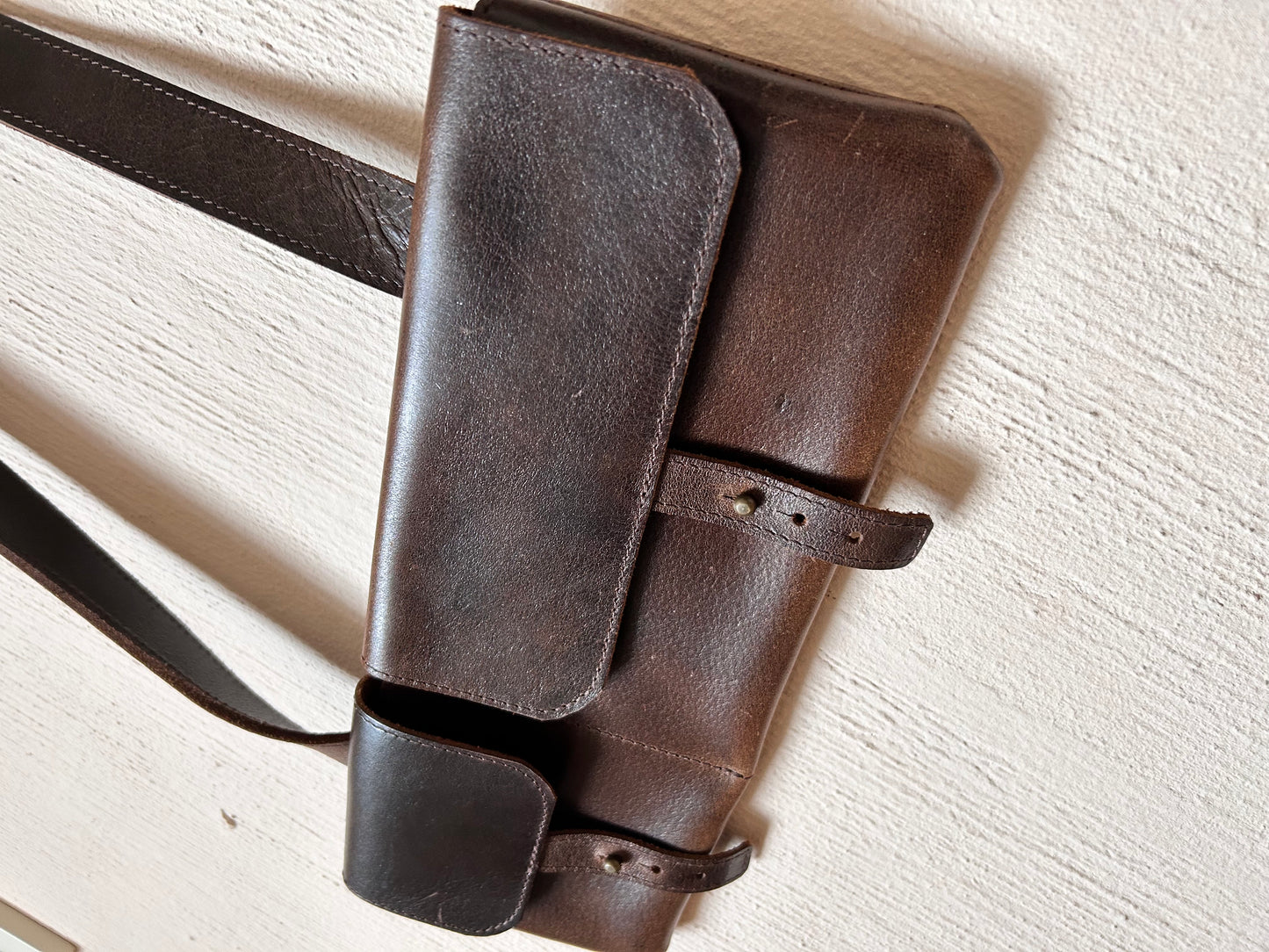 Vintage leather crossbody