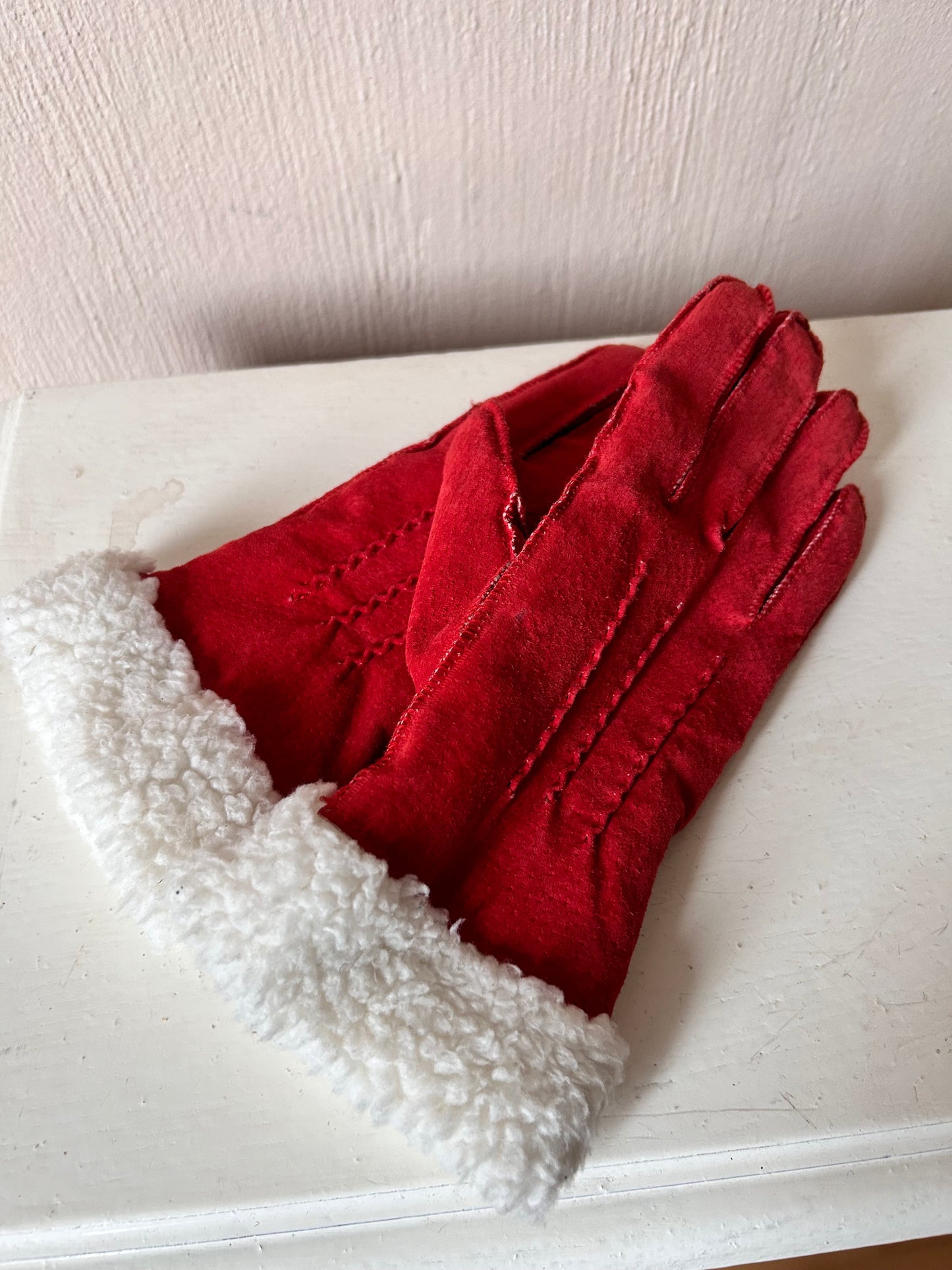 Red suede gloves