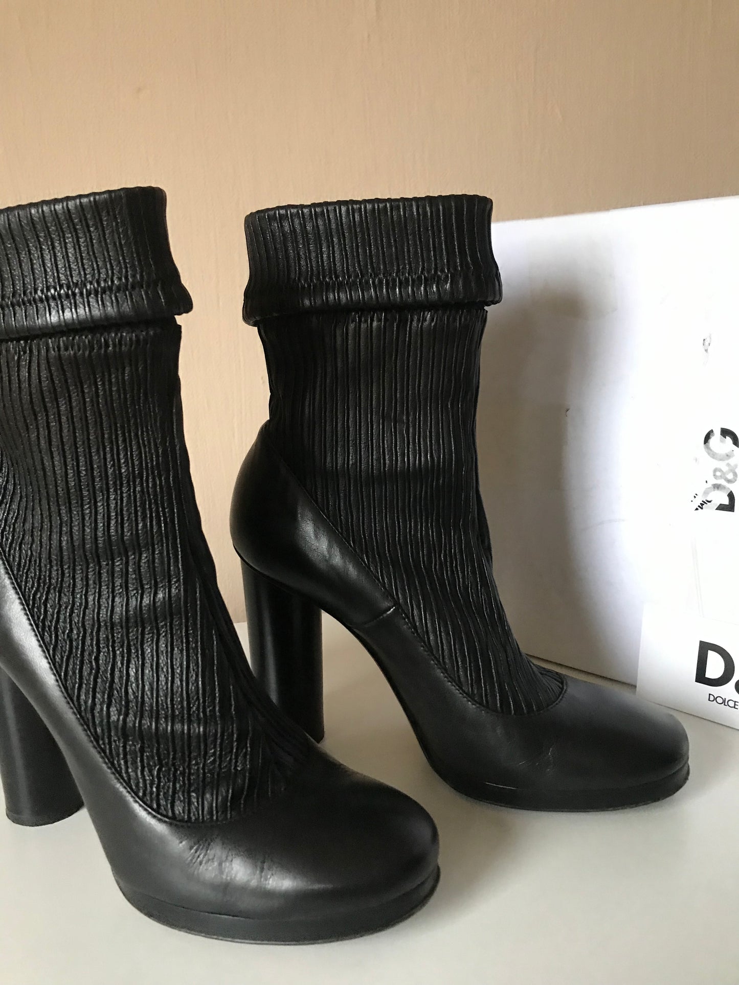 Dolce & Gabbana boots 36