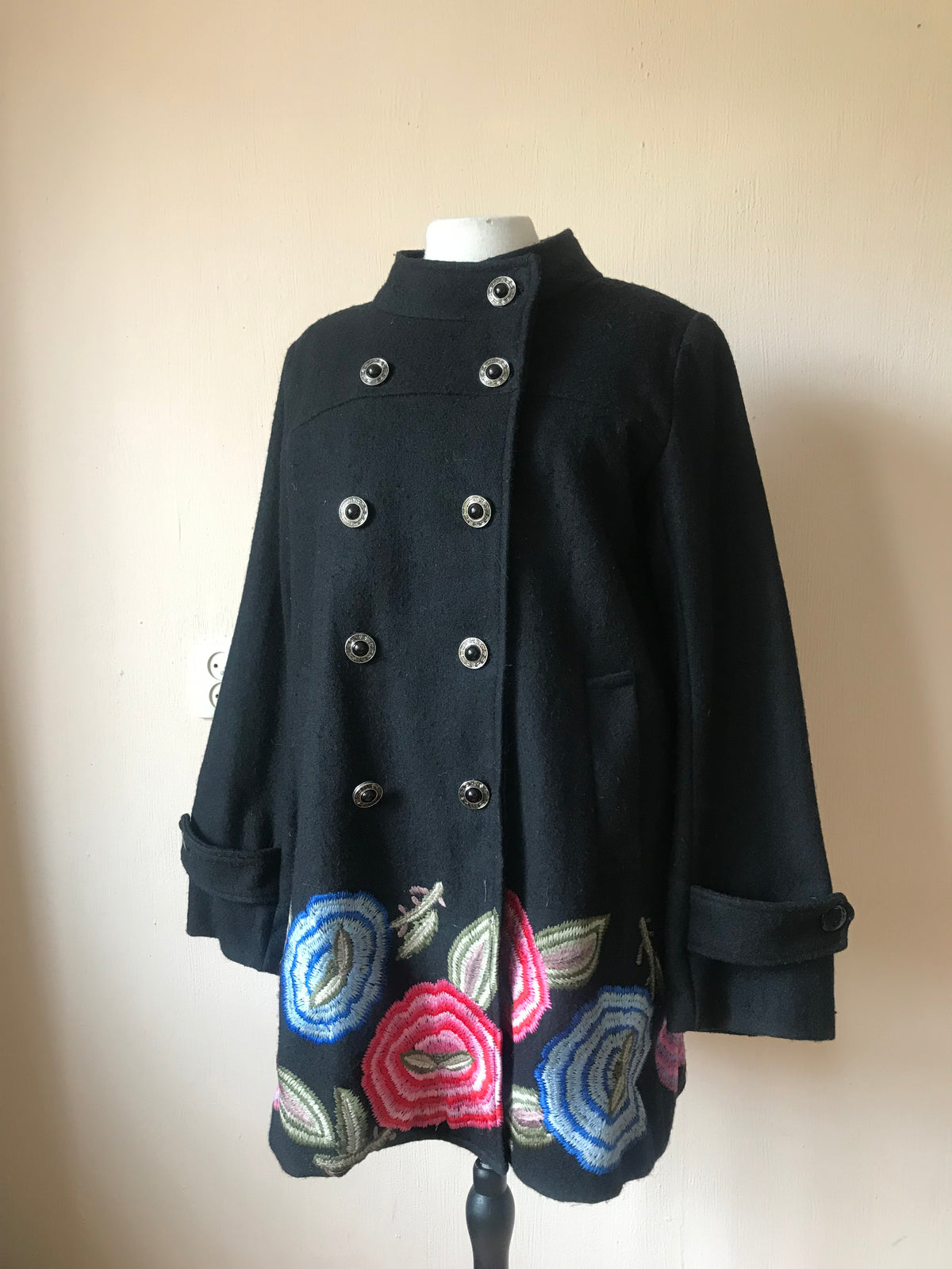 Rossella Carrara 100% Wool Embroidered Double-Breasted Coat