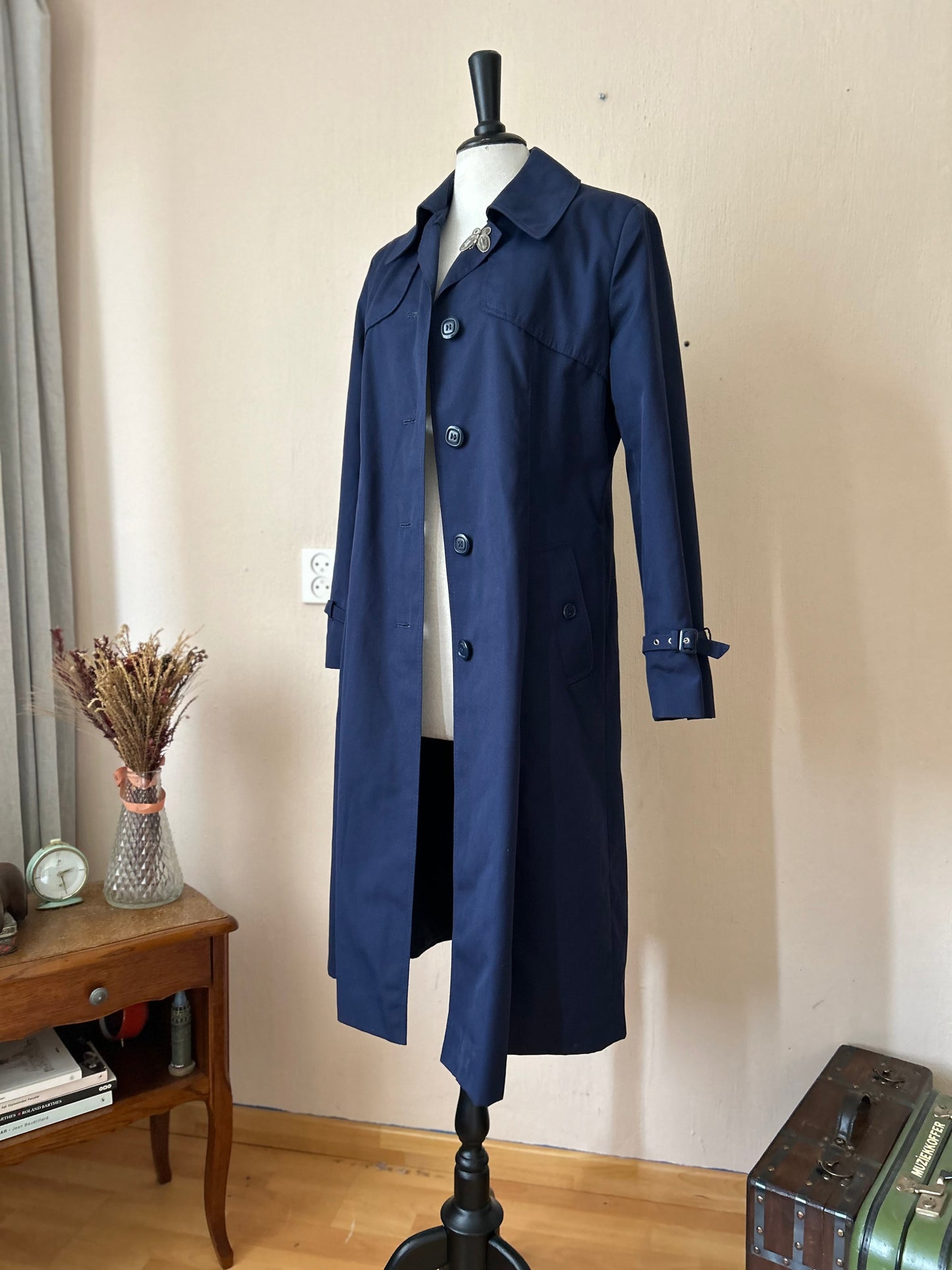 Vintage navy trench-coat 70s