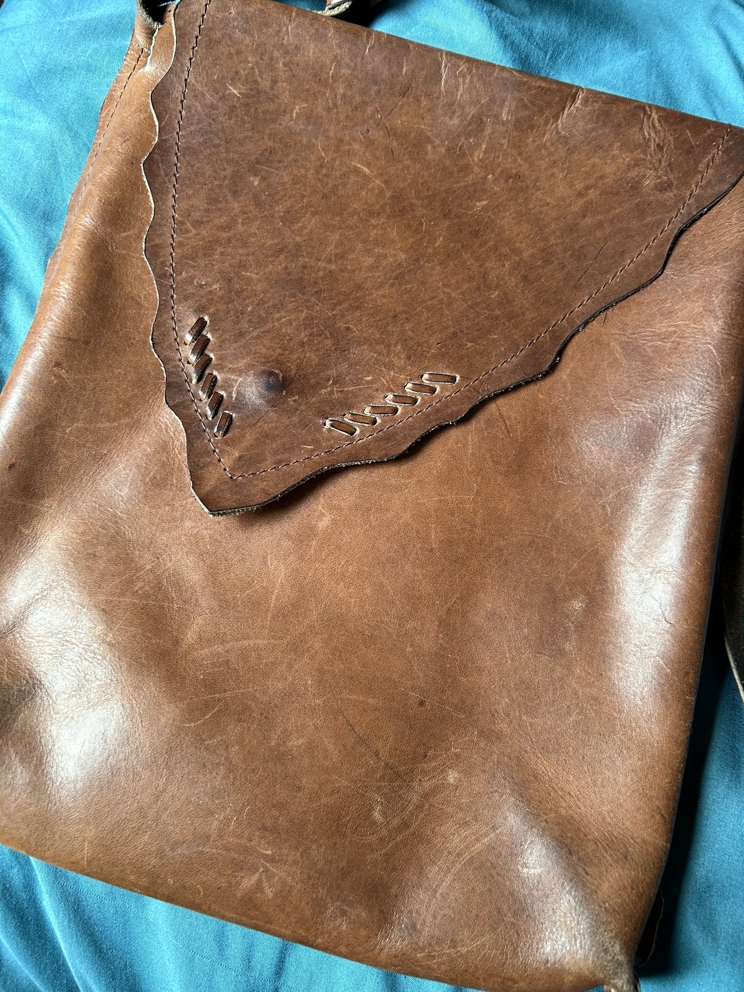 Vintage leather tote bag