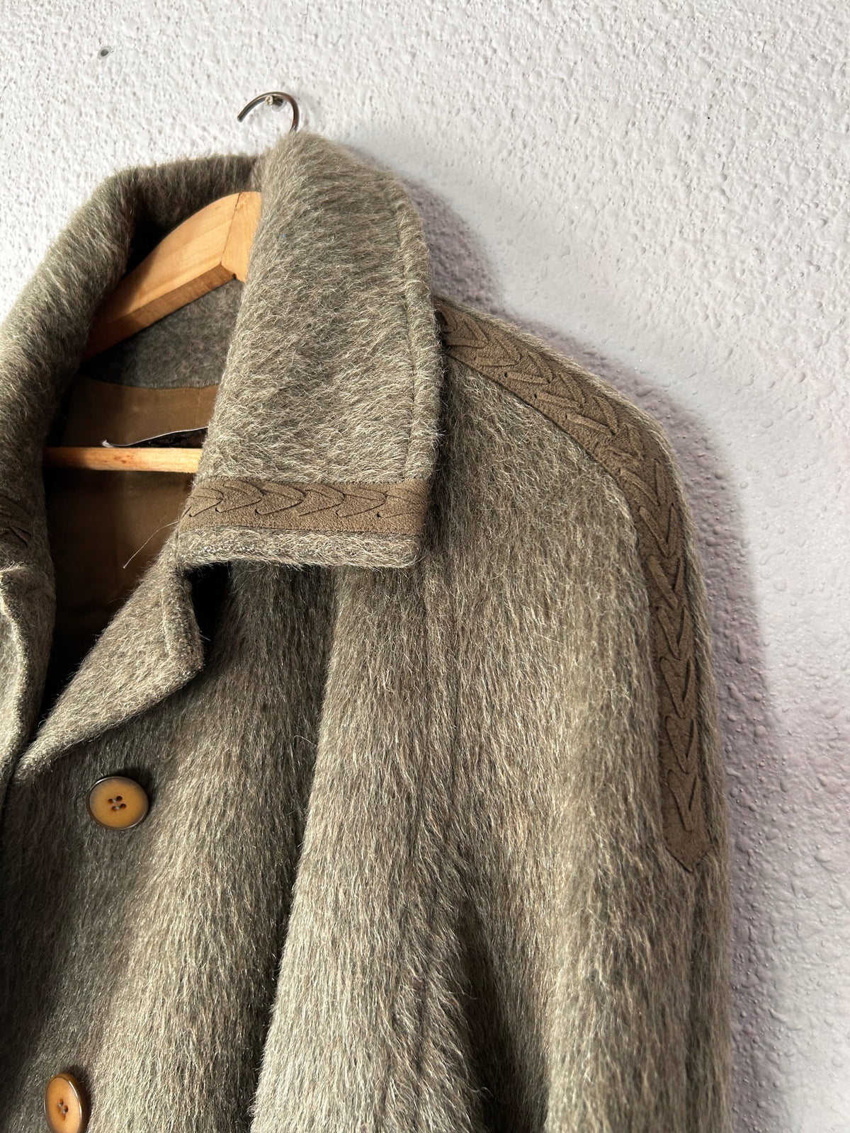 Luis Quesada Vintage 100% Llama Hair Coat by Sannwald – Sage / Olive Green L/XL